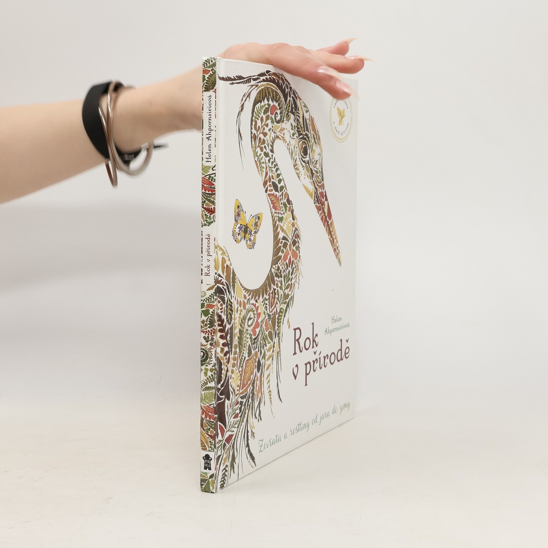Helen Ahpornsiri Rok v přírodě - Zvířata a rostliny od jara do zimy