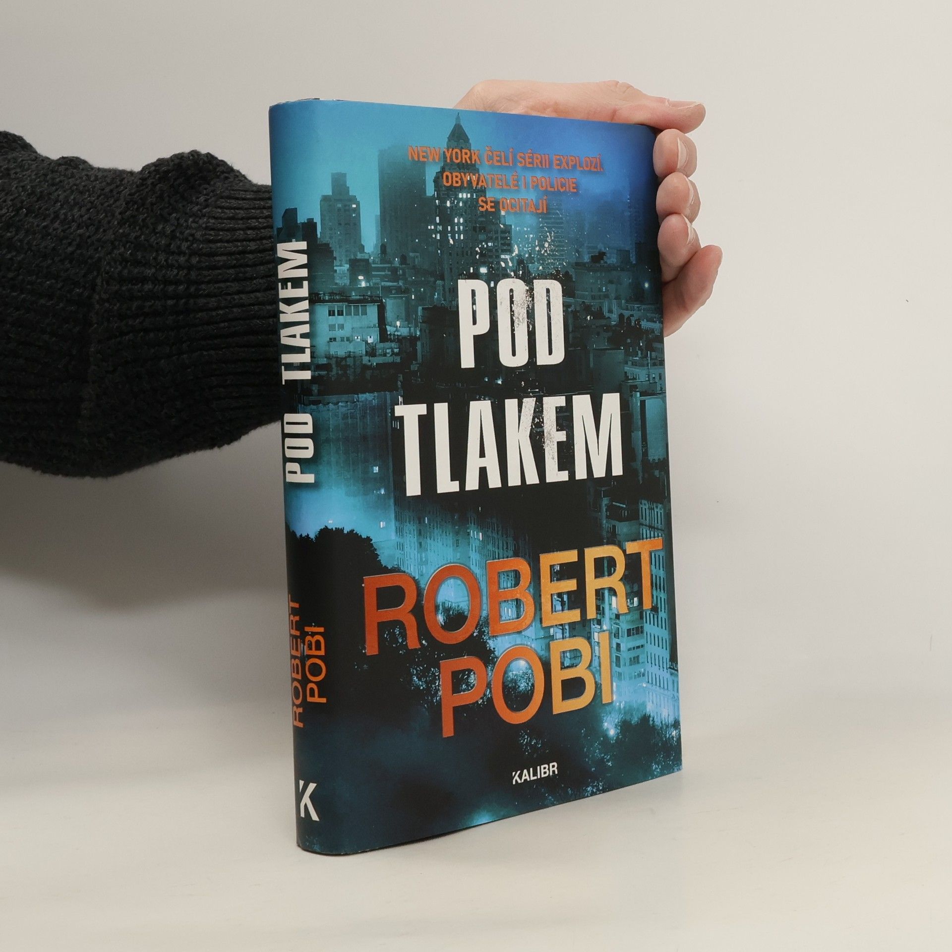 Robert Pobi Pod tlakem