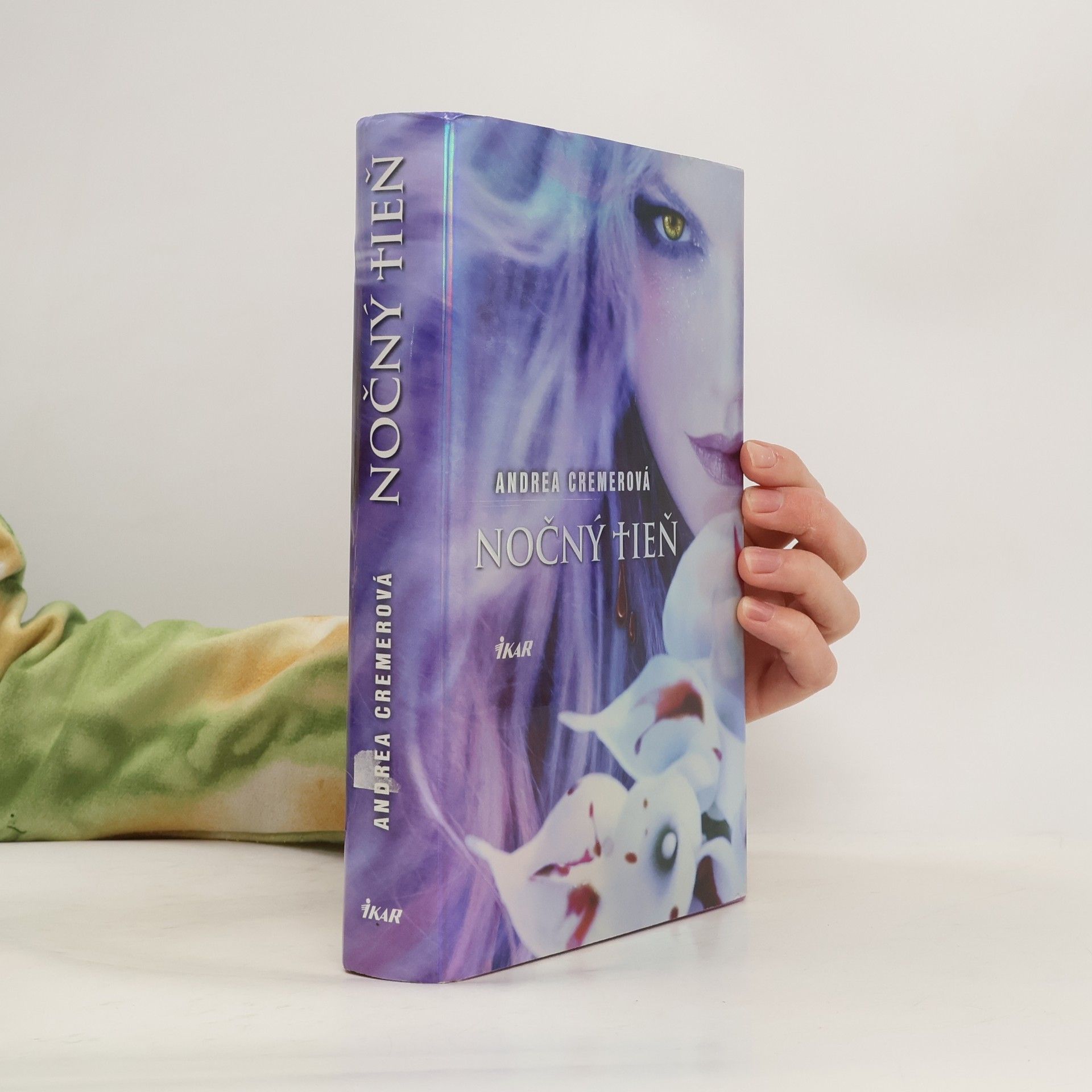 Andrea Cremer Nočný tieň