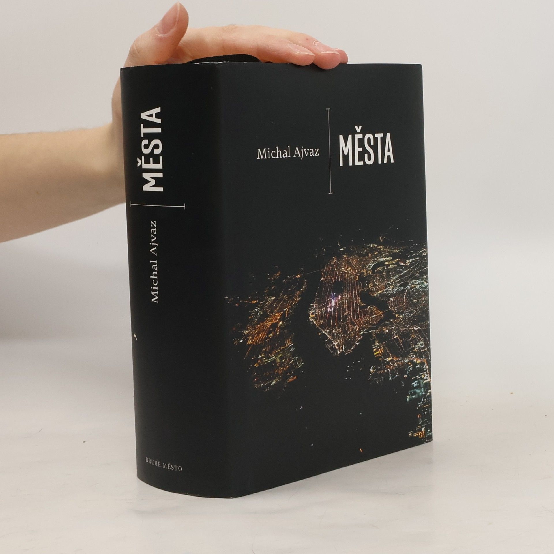 Michal Ajvaz Města
