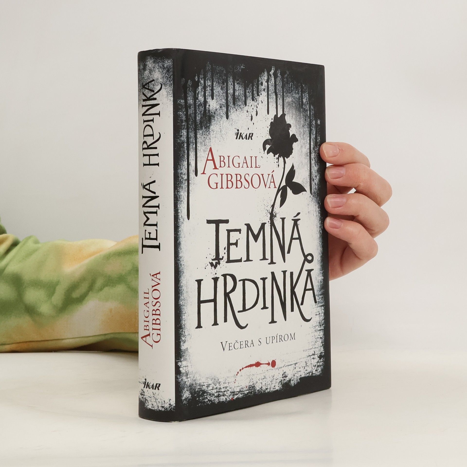 Abigail Gibbs Večera s upírom