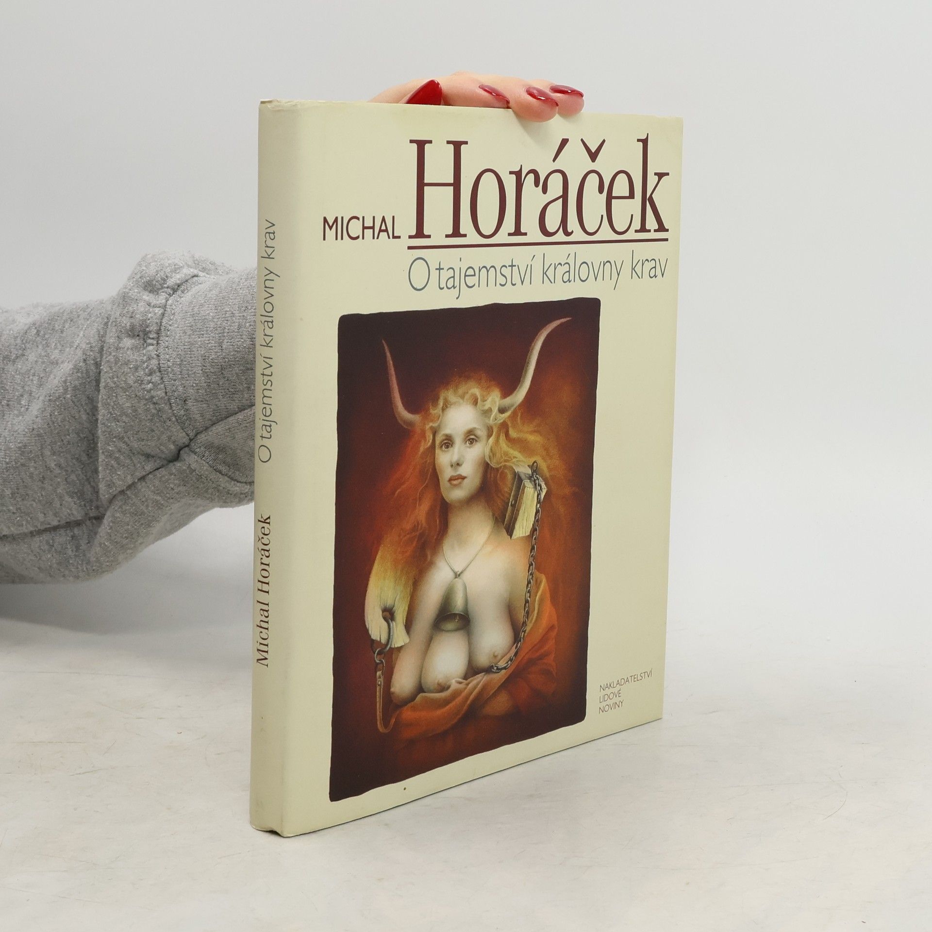 O tajemství královny krav : 52 esejů