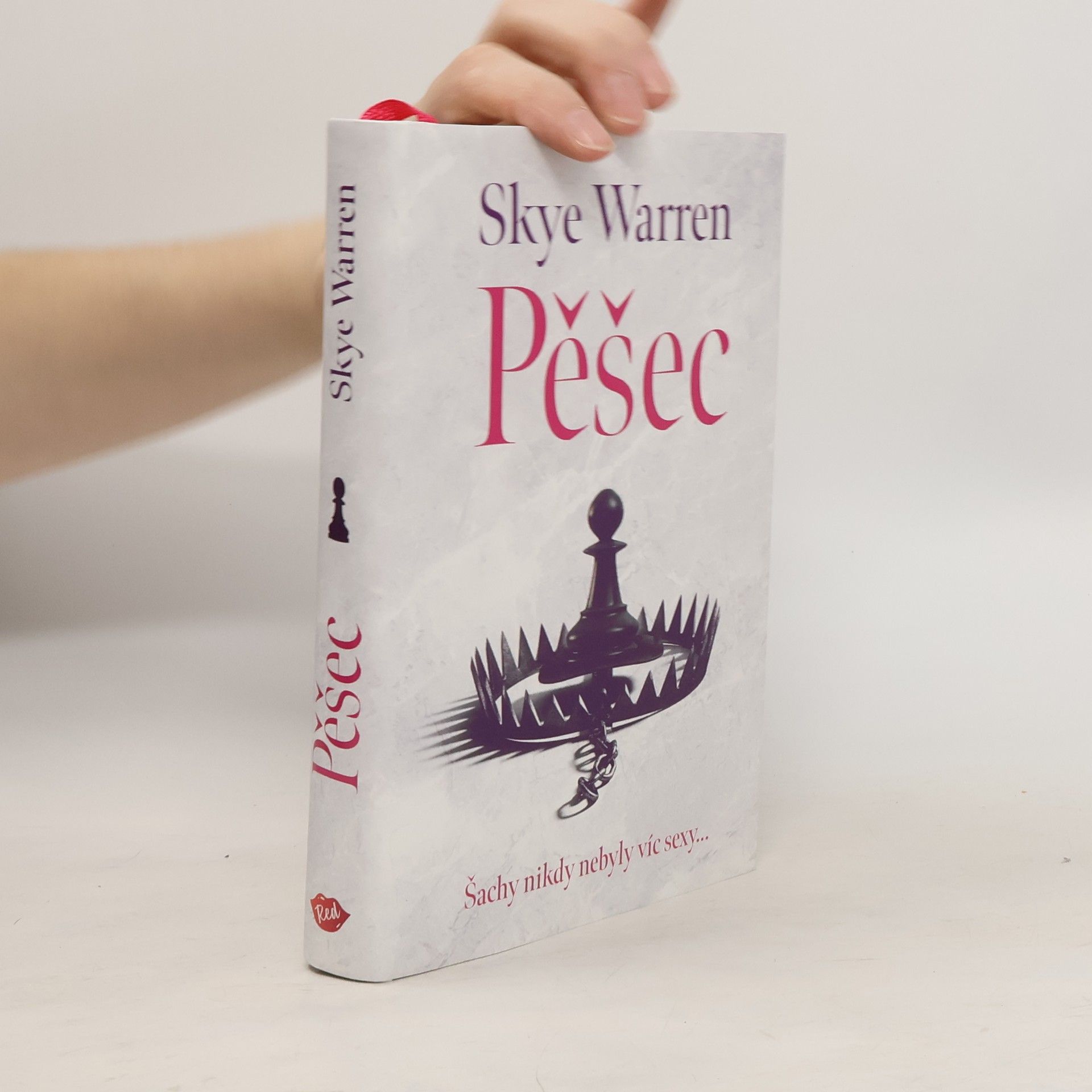 Skye Warren Pěšec