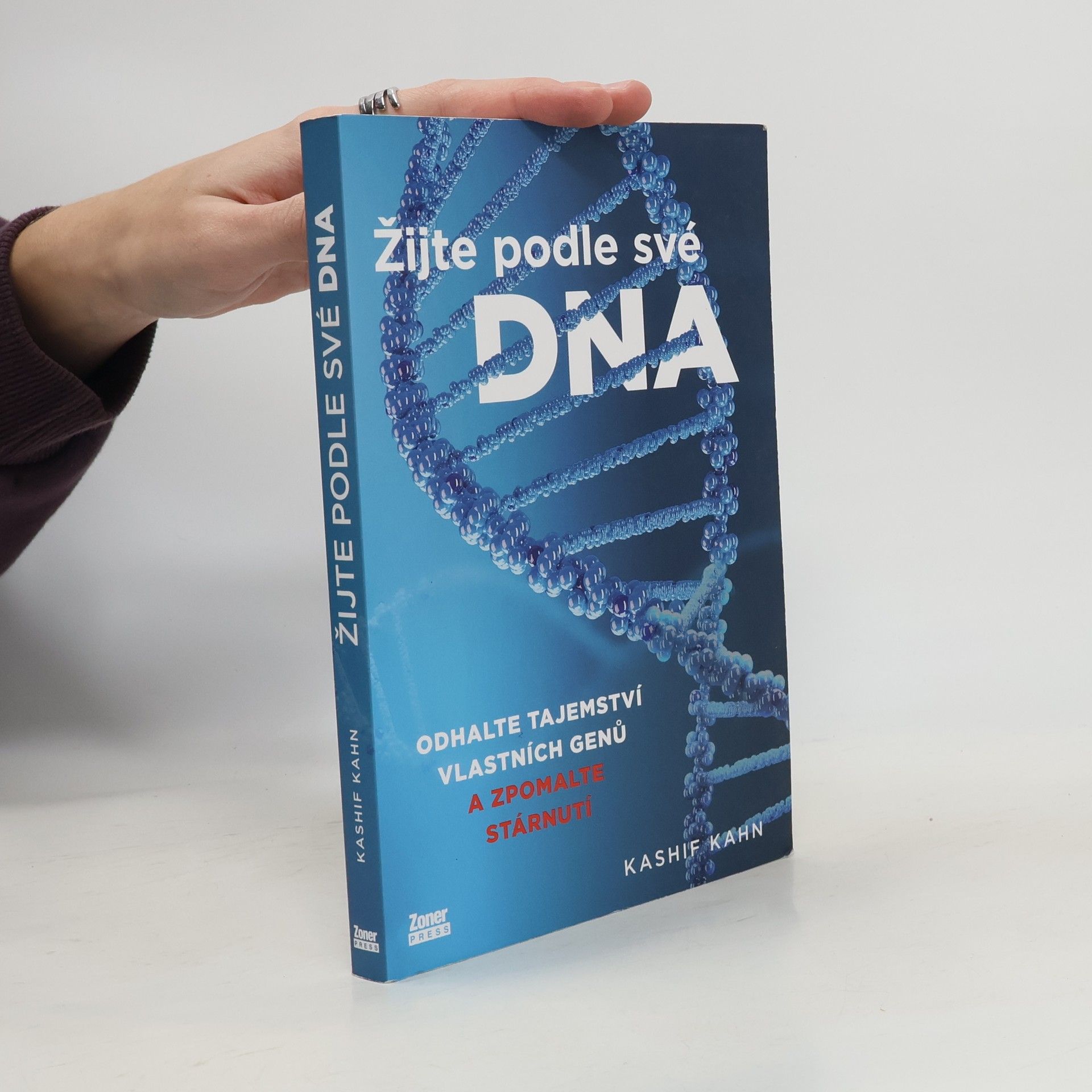 Kashif Khan Žijte podle své DNA