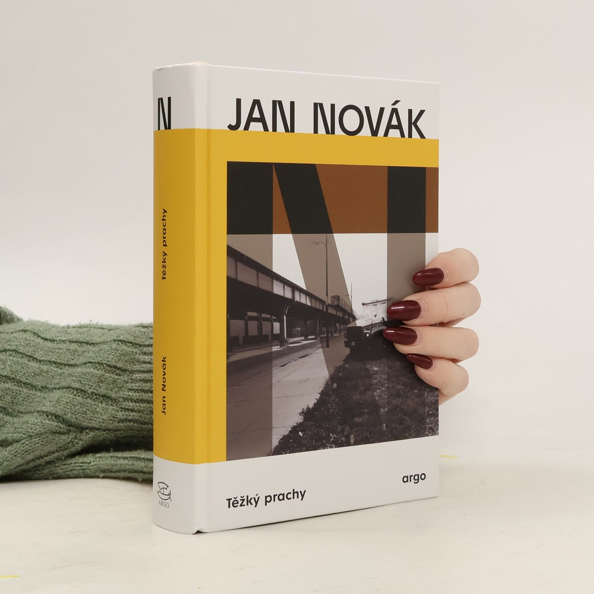 Jan Novák Těžký prachy