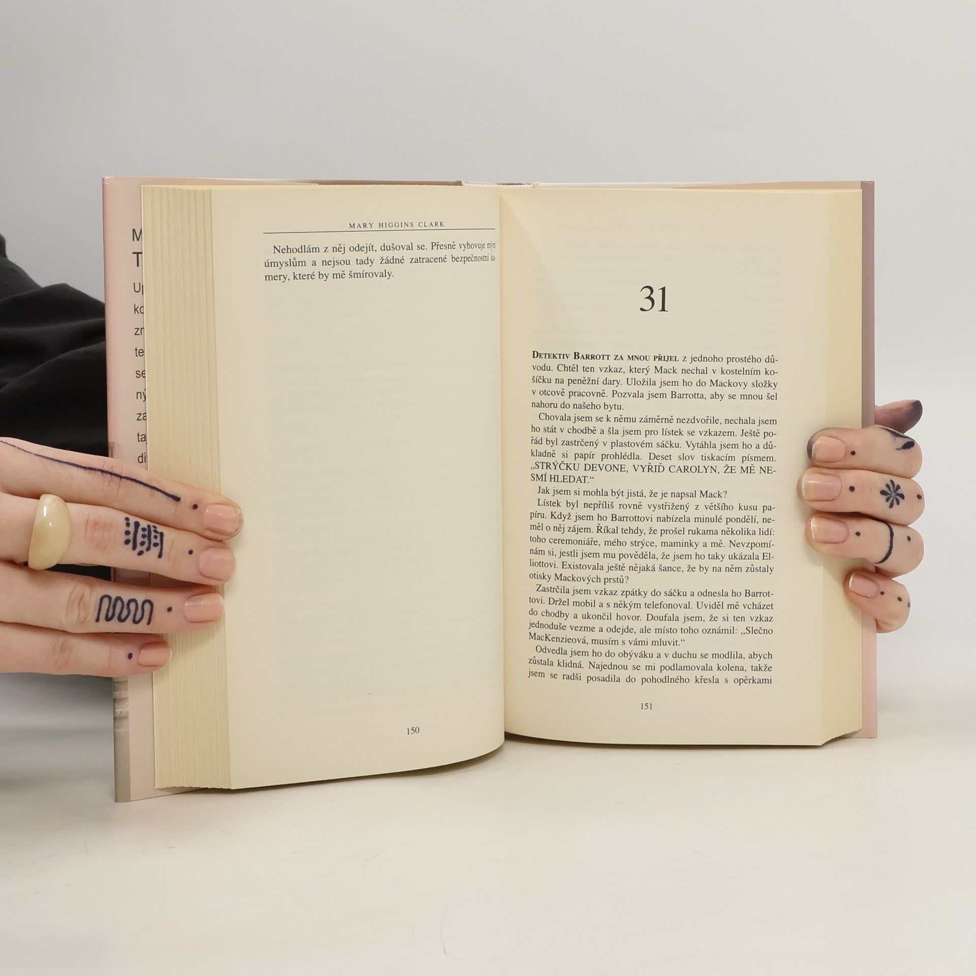Mary Higgins Clark Tvrdohlavá sestřička