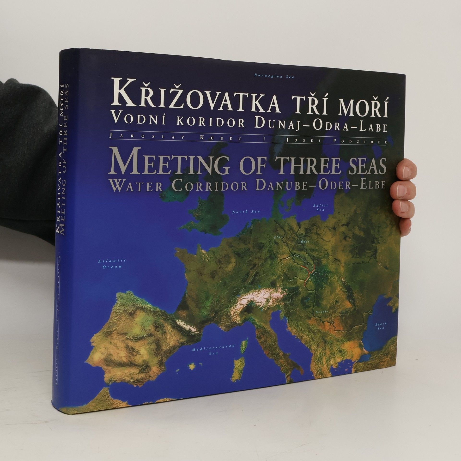 Jaroslav Kubec Křižovatka tří moří: Vodní koridor Dunaj-Odra-Labe
