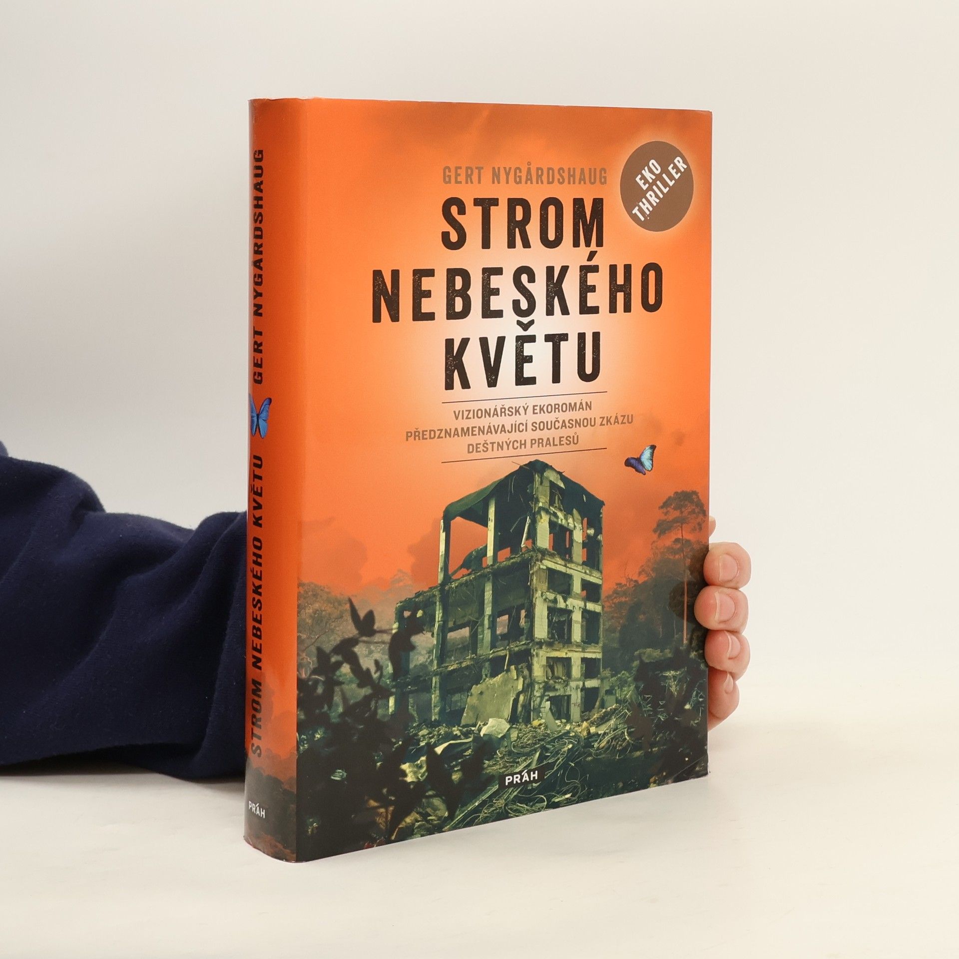 Strom nebeského květu