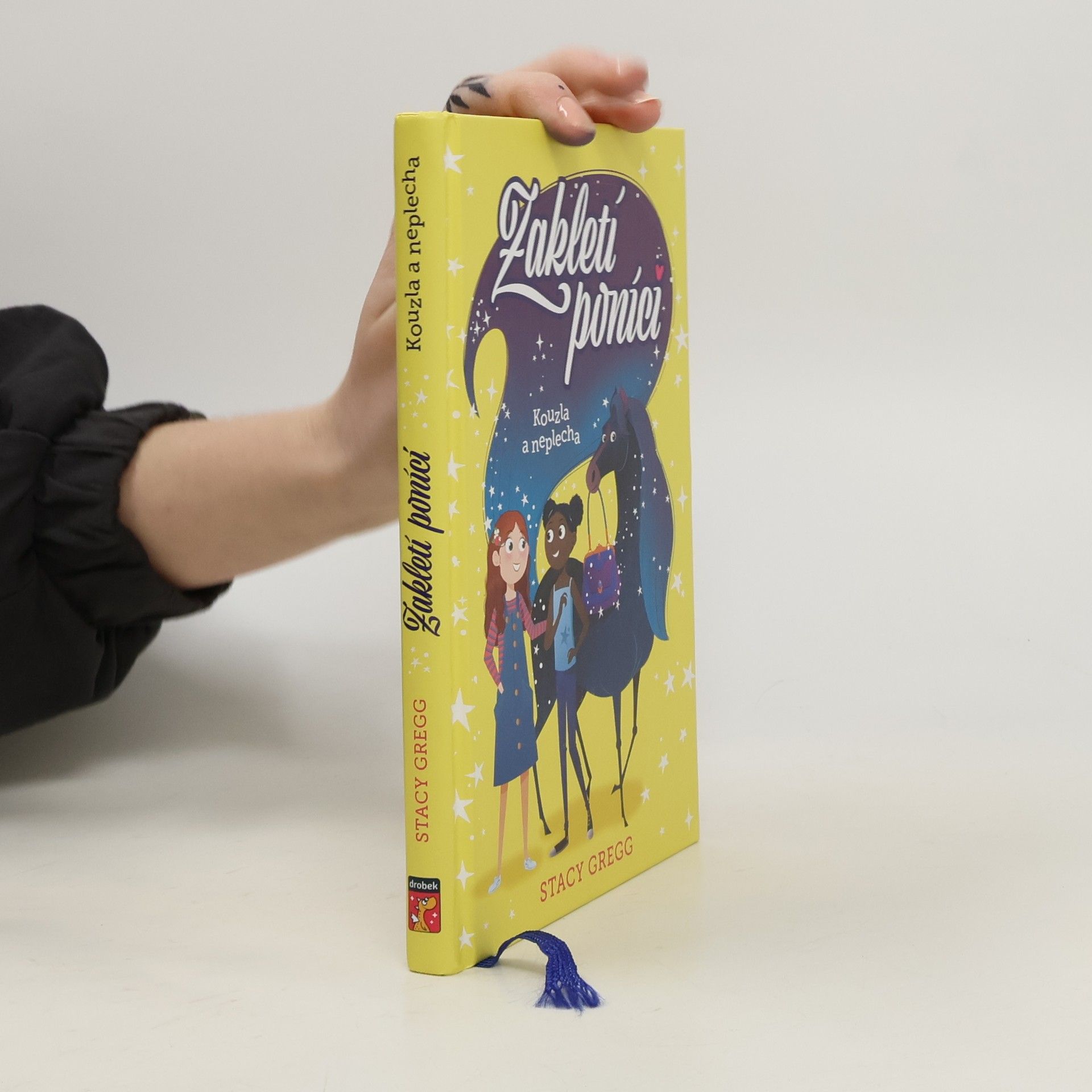 Zakletí poníci. Kouzla a neplecha