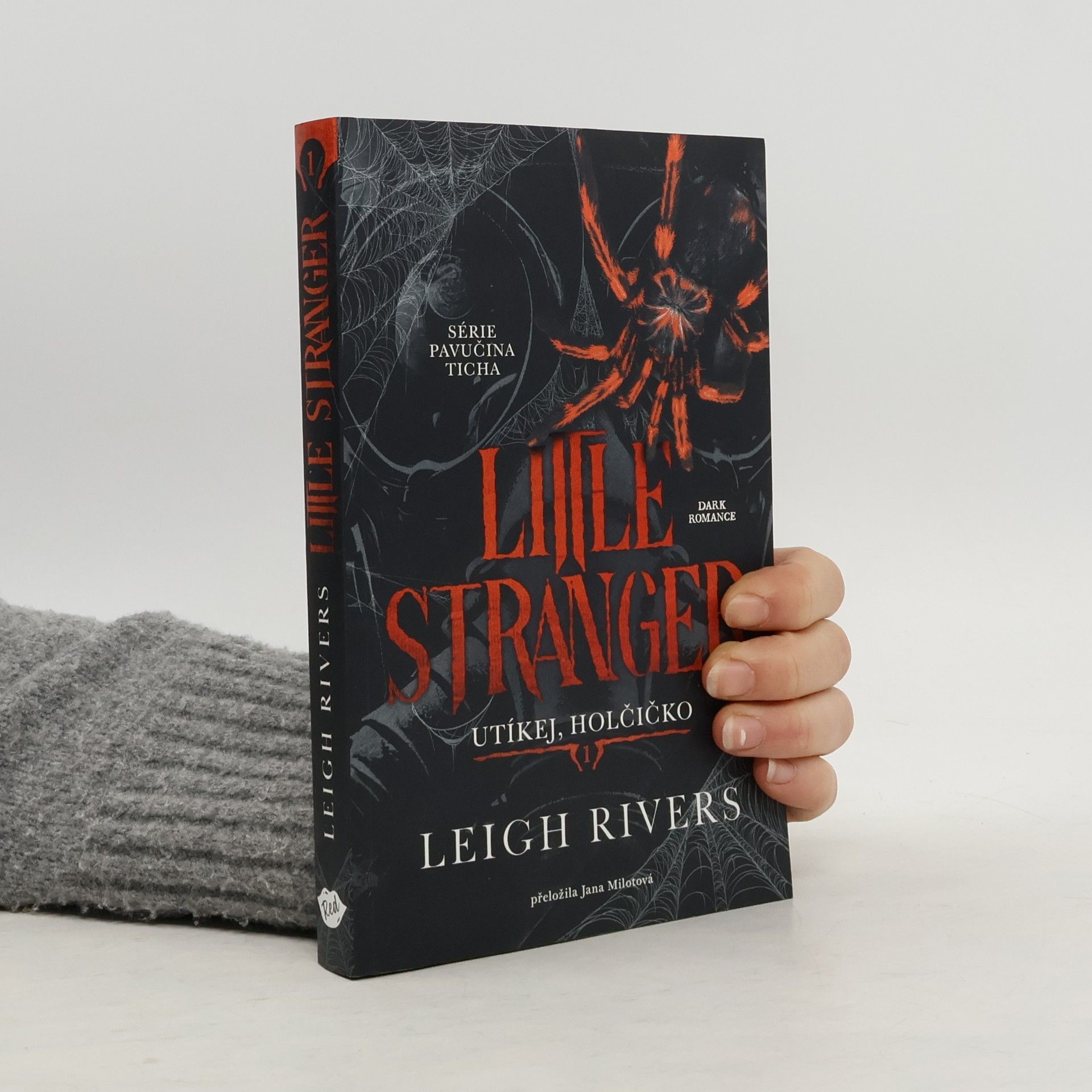 Little Stranger Utíkej, holčičko