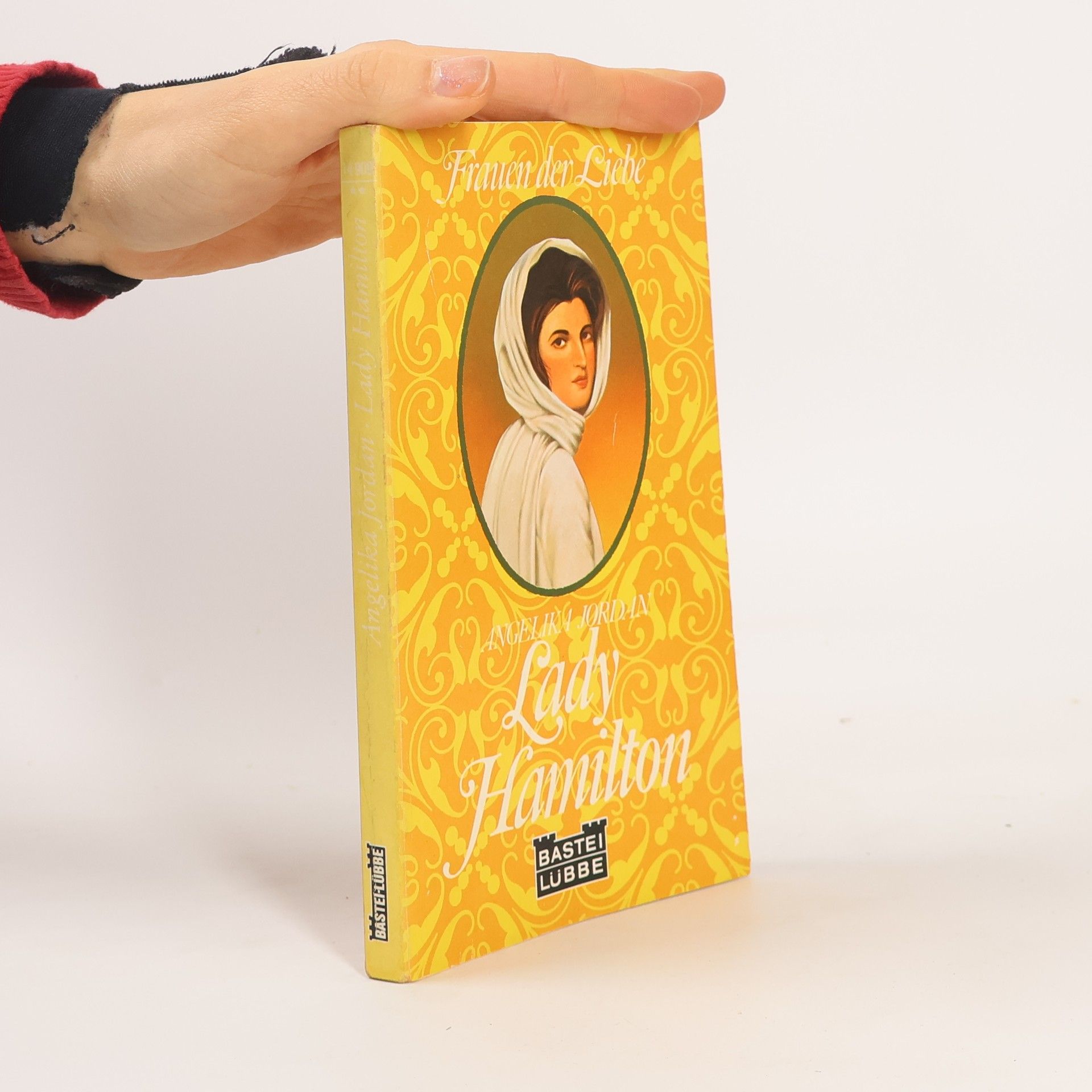 Angelika Jordan Lady Hamilton