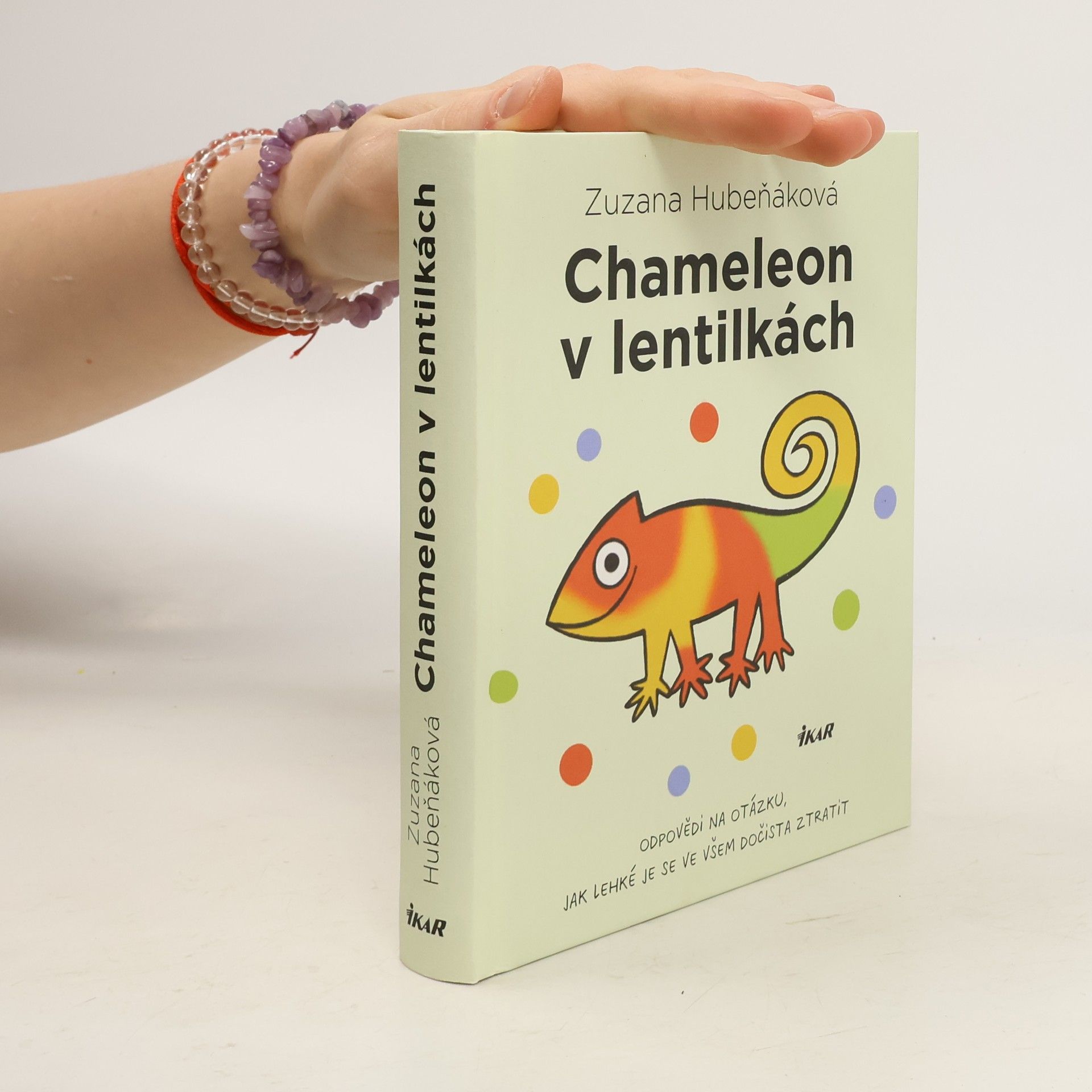 Chameleon v lentilkách
