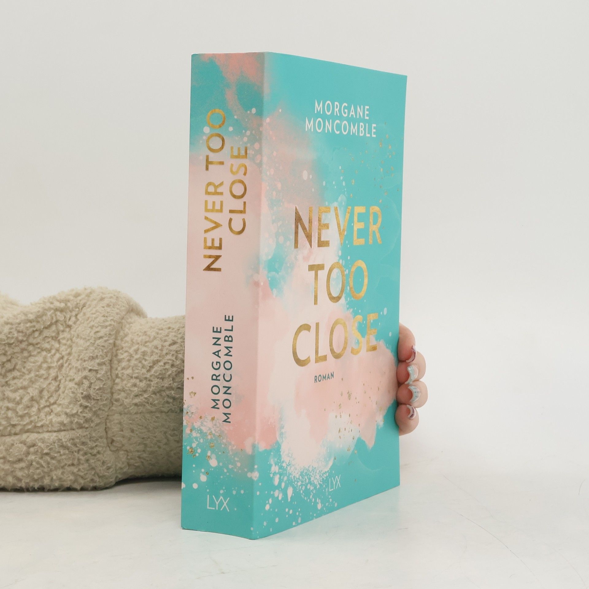 Morgane Moncomble Never Too Close