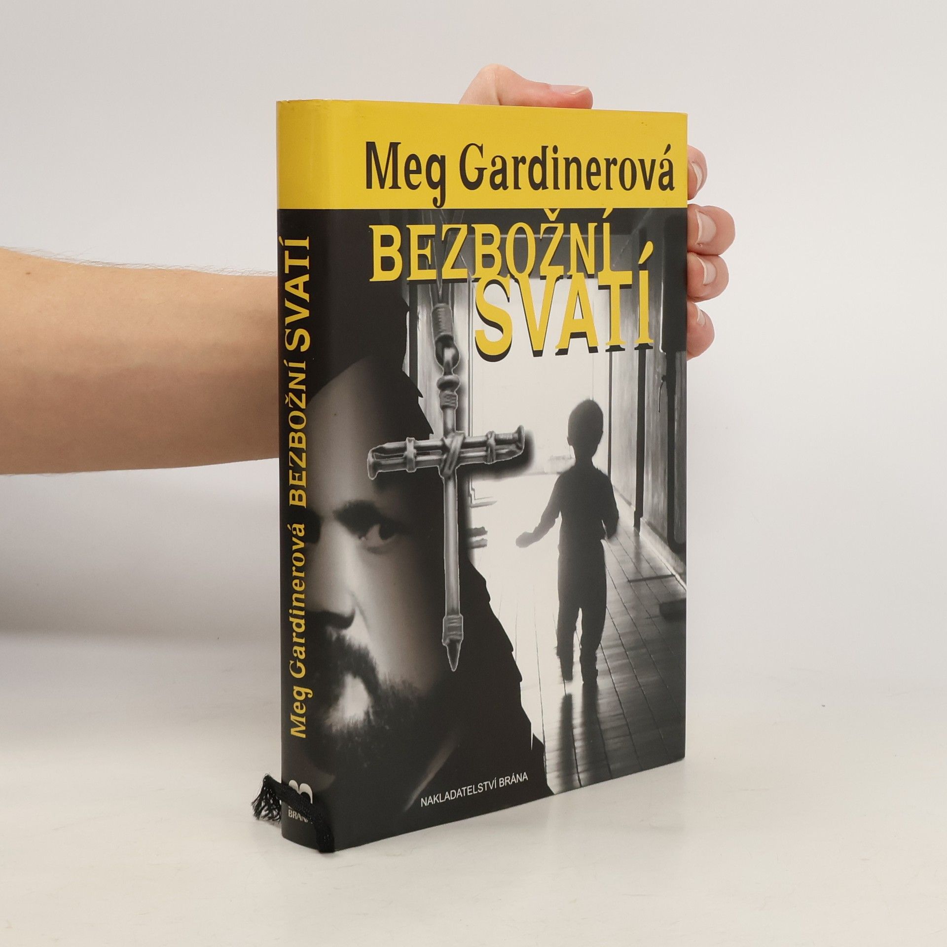 Meg Gardiner Bezbožní svatí