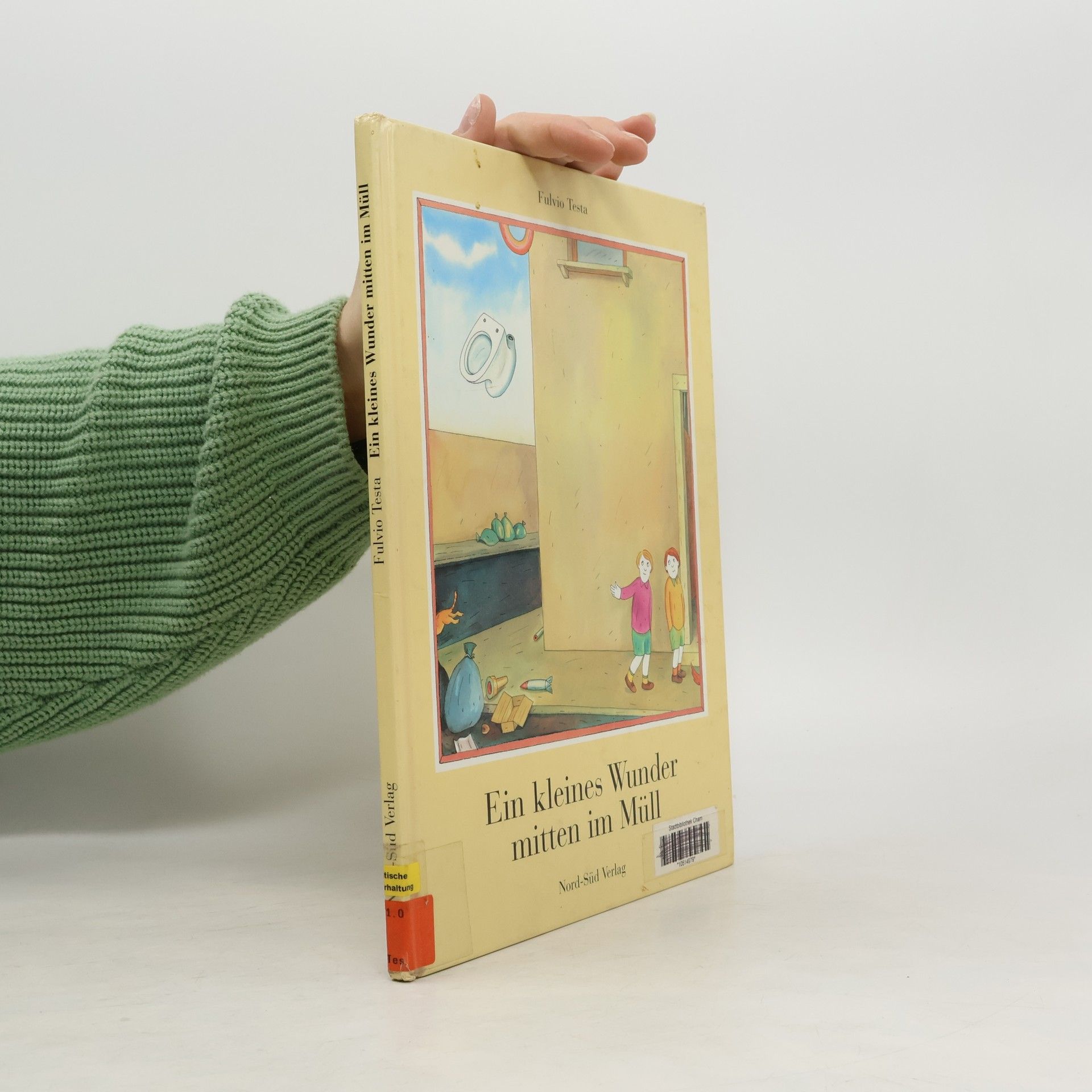 Ein kleines Wunder mitten im Müll