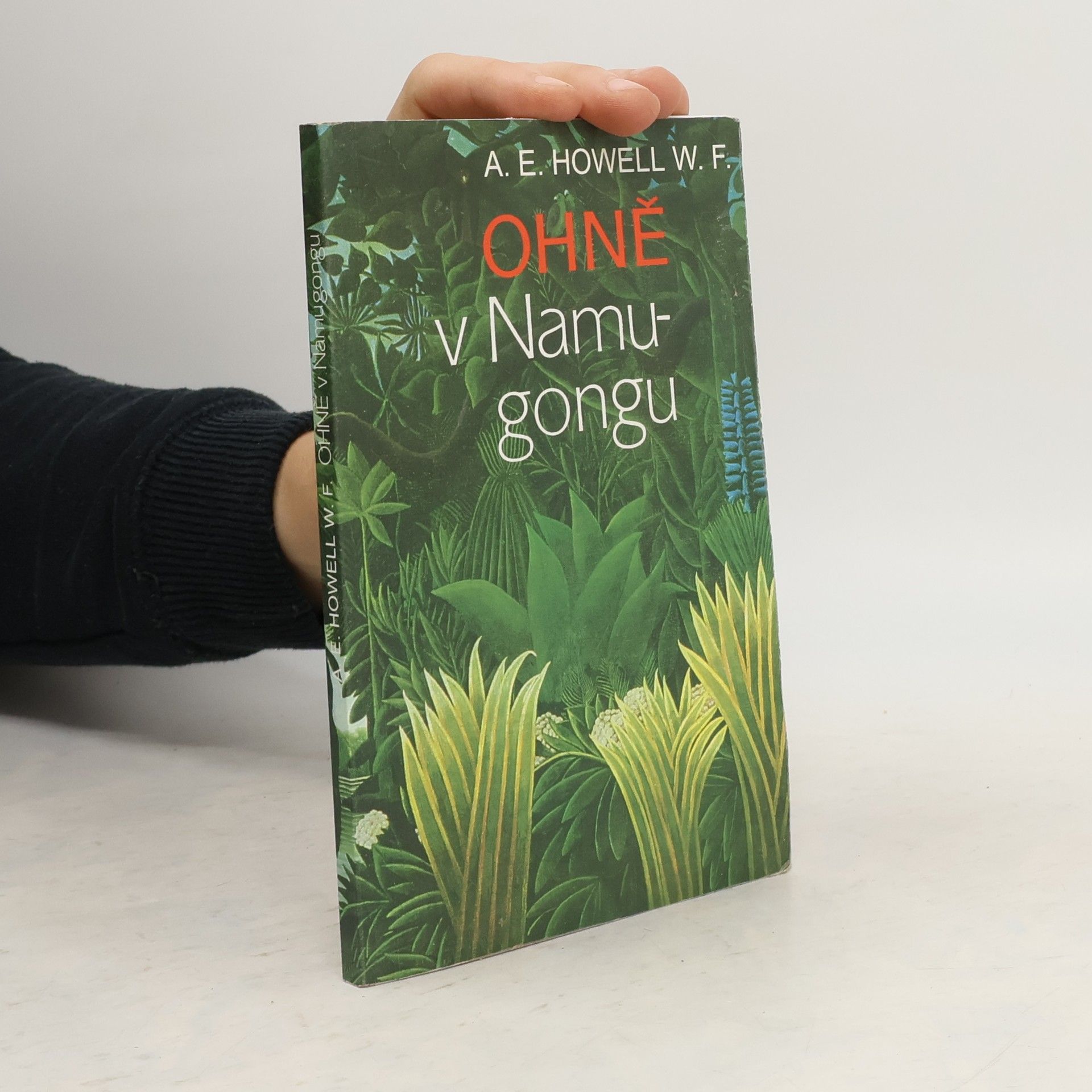 A. E. Howell Ohně v Namugongu