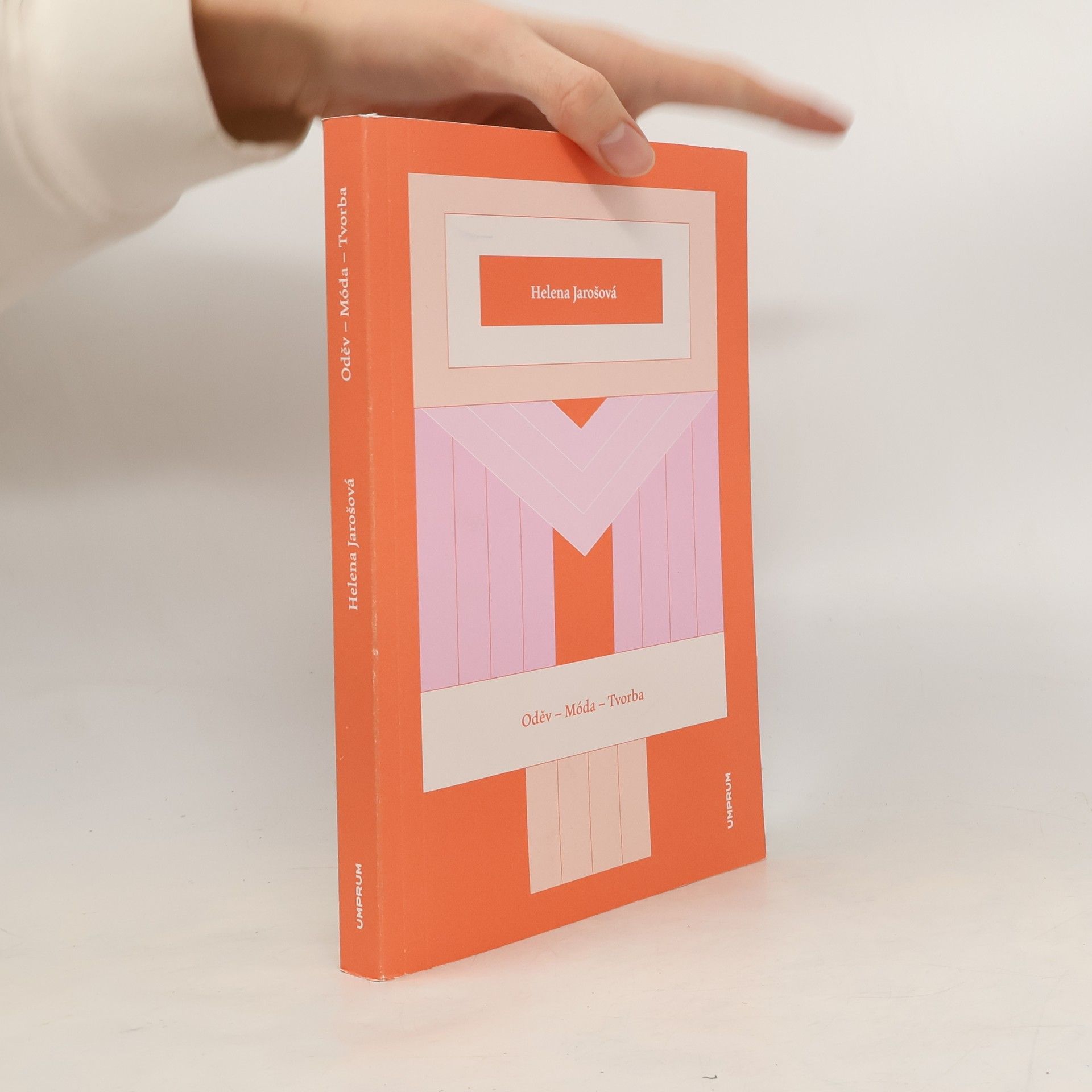 Helena Jarošová Oděv – Móda – Tvorba
