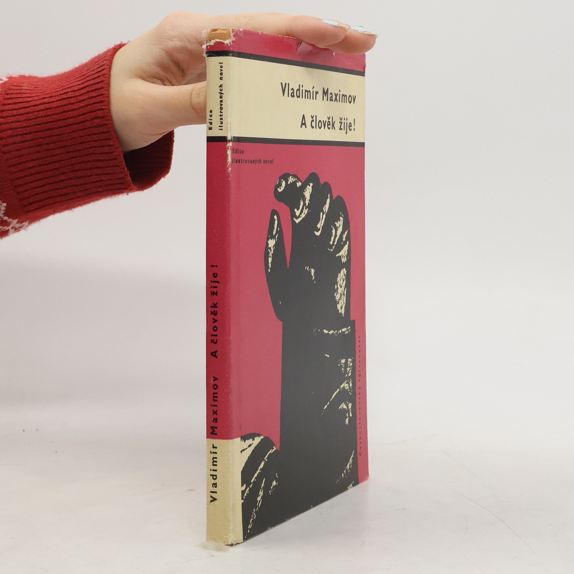 Vladimír Maximov A člověk žije!