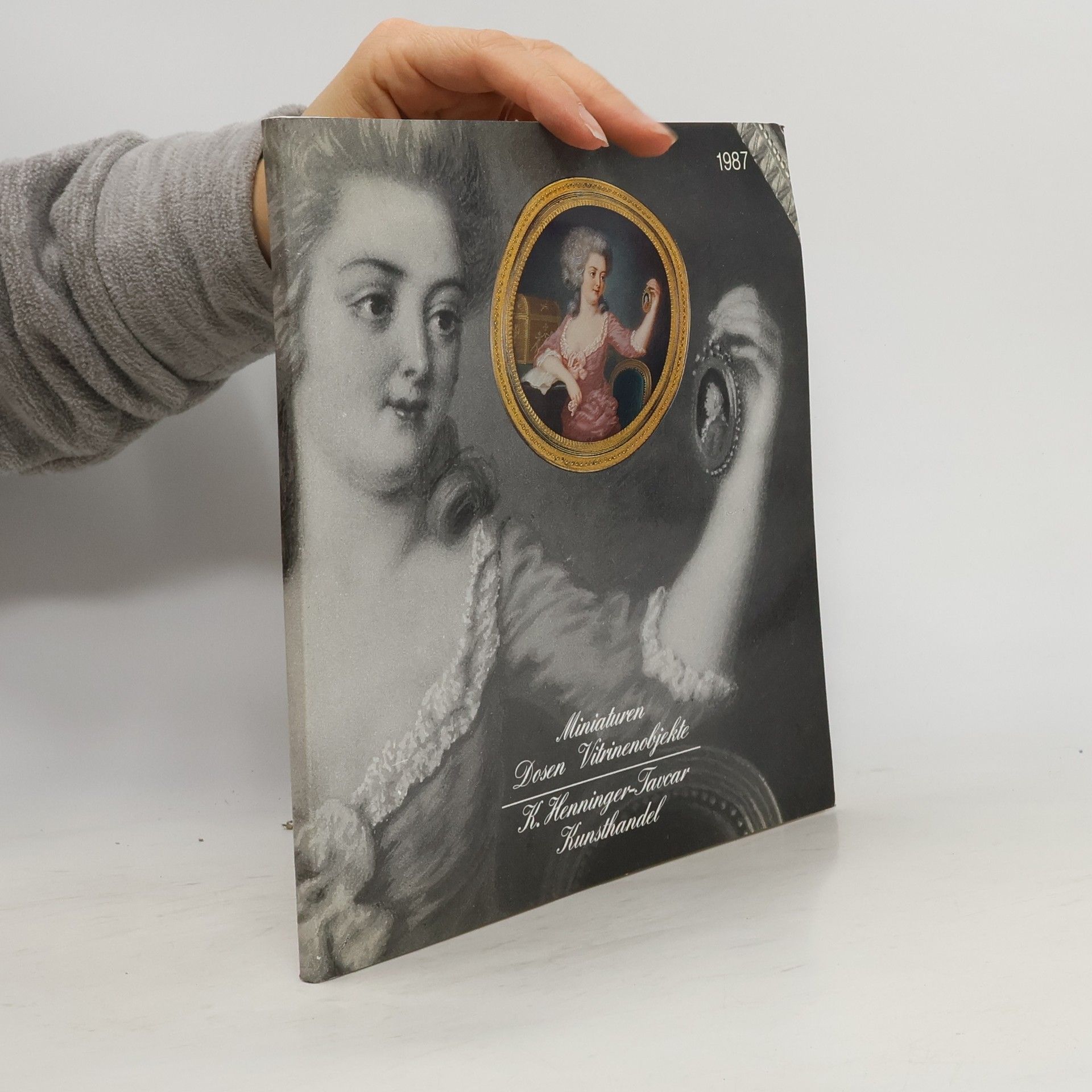 K. Henninger-Tavcar Kunsthandel Miniaturen Dosen Vitrienobekte