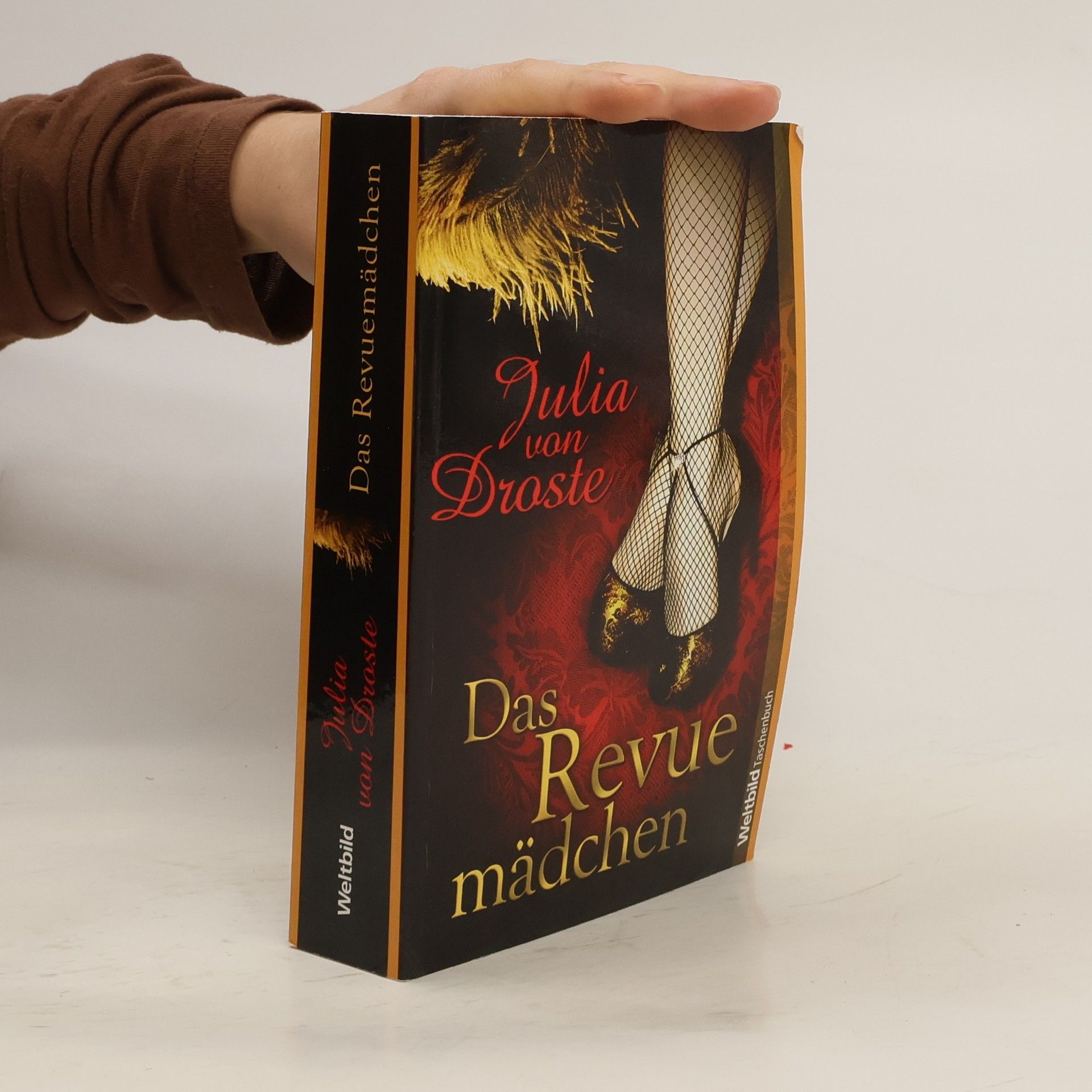 Julia von Droste Das Revuemädchen