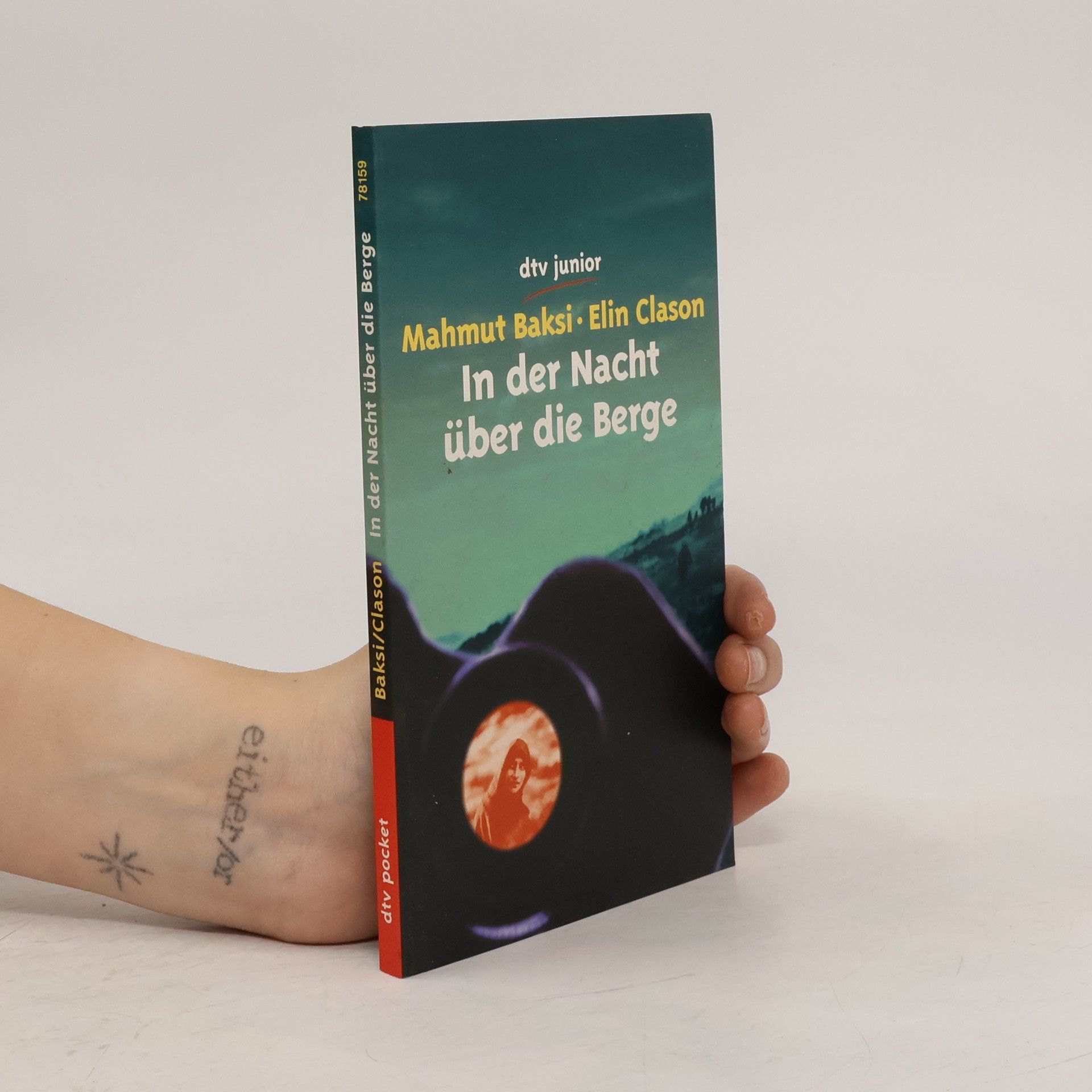 Mahmut Baksi In der Nacht über die Berge