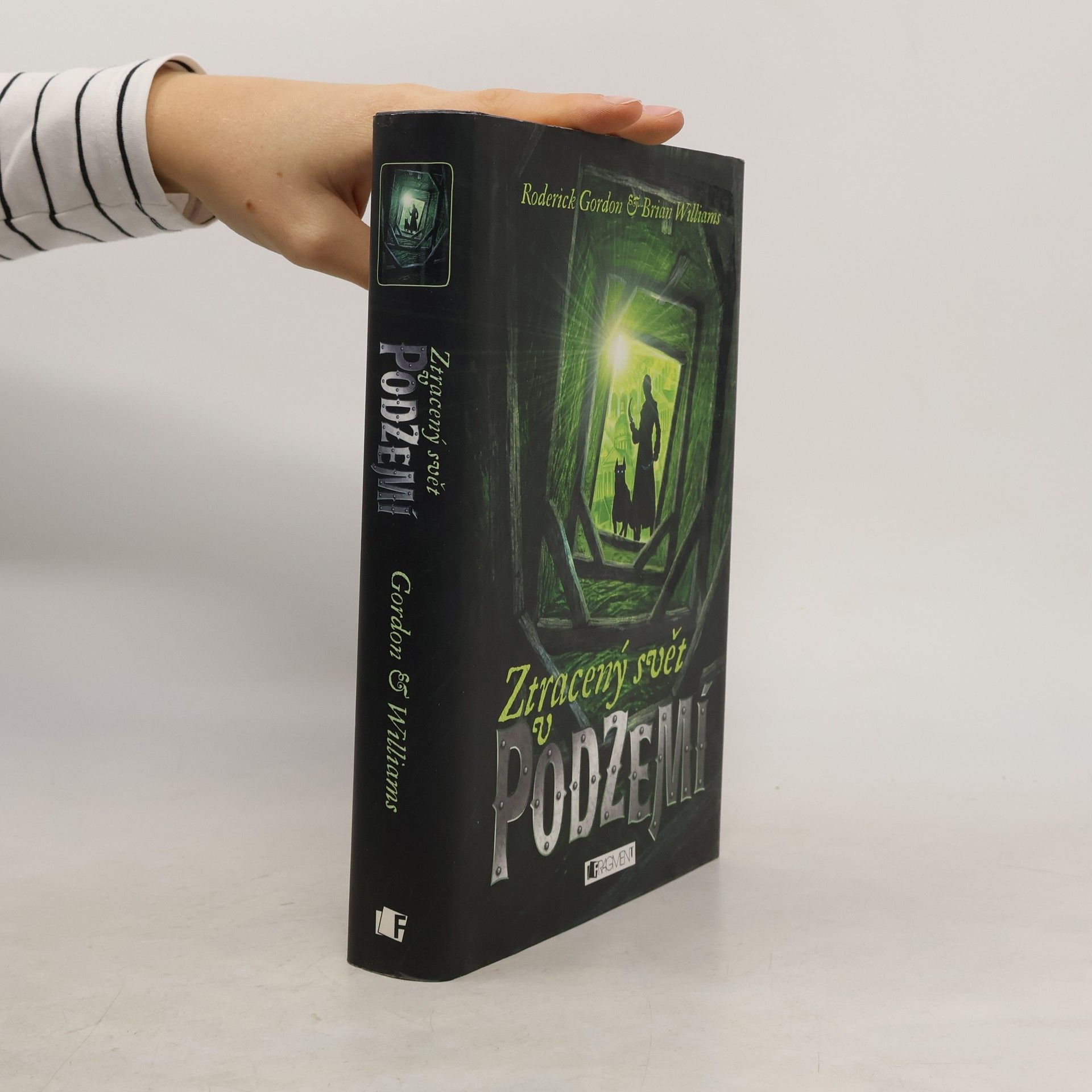 Roderick Gordon Ztracený svět v podzemí