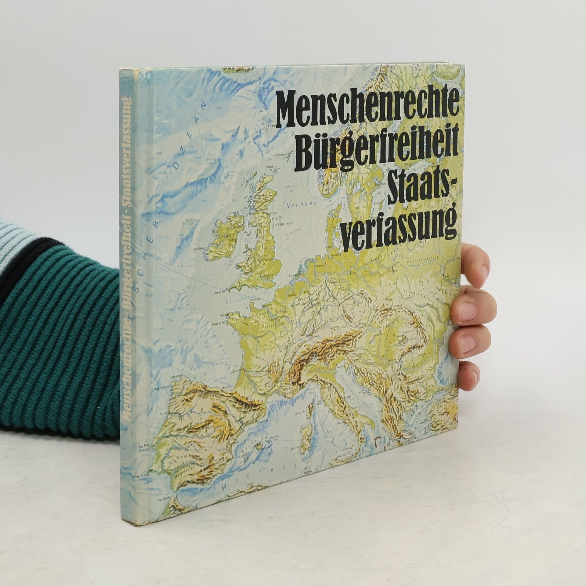 Nordrhein-Westfalen. Kultusministerium Menschenrechte, Bürgerfreiheit, Staatsverfassung