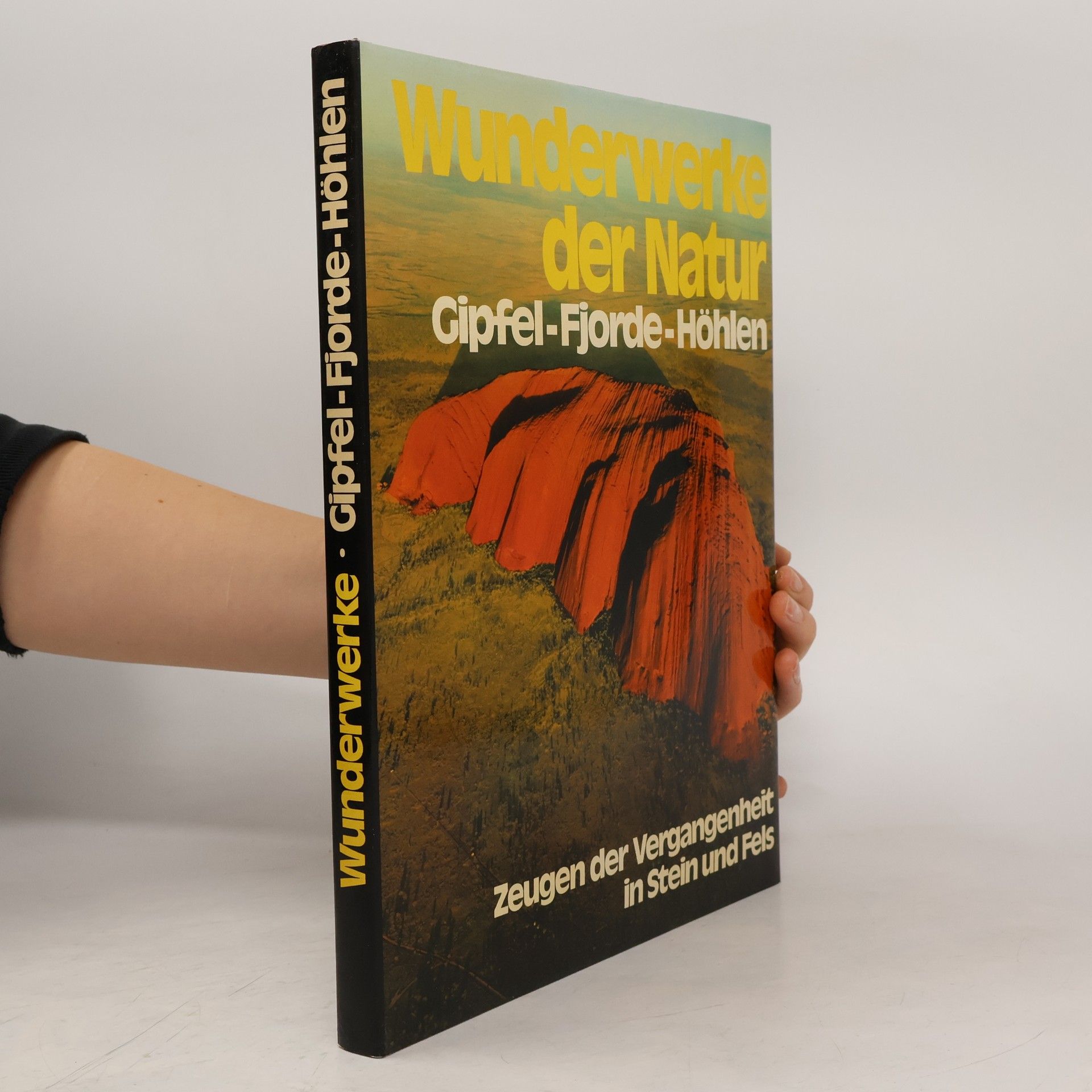 Flavio Conti Gipfel - Fjorde - Höhlen