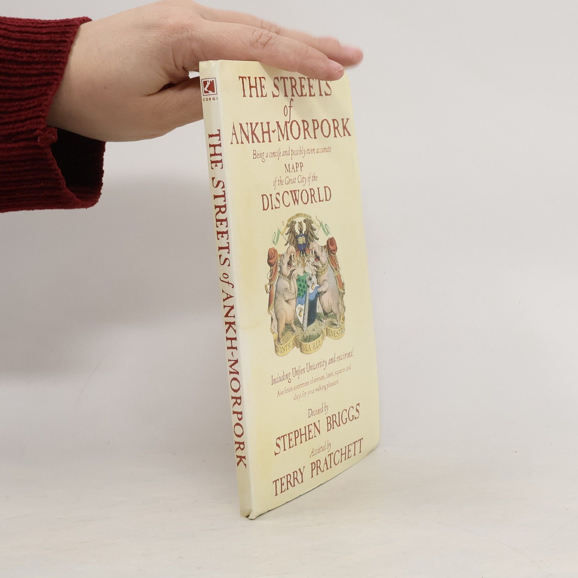 Stephen Briggs The Streets of Ankh-Morpork : being a concise and possibly even accurate mapp of the great city of Discworld