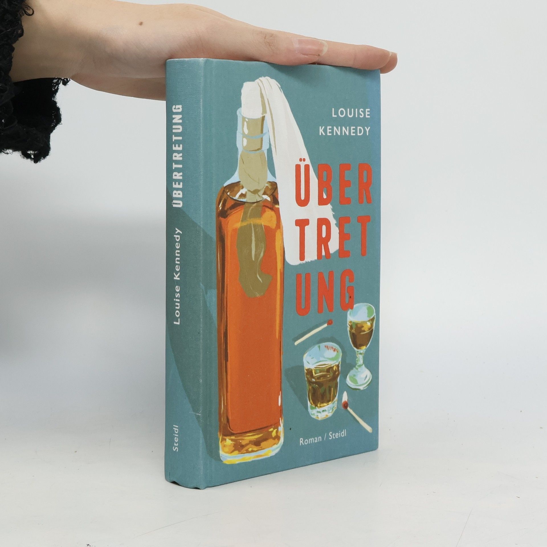 Louise Kennedy Übertretung