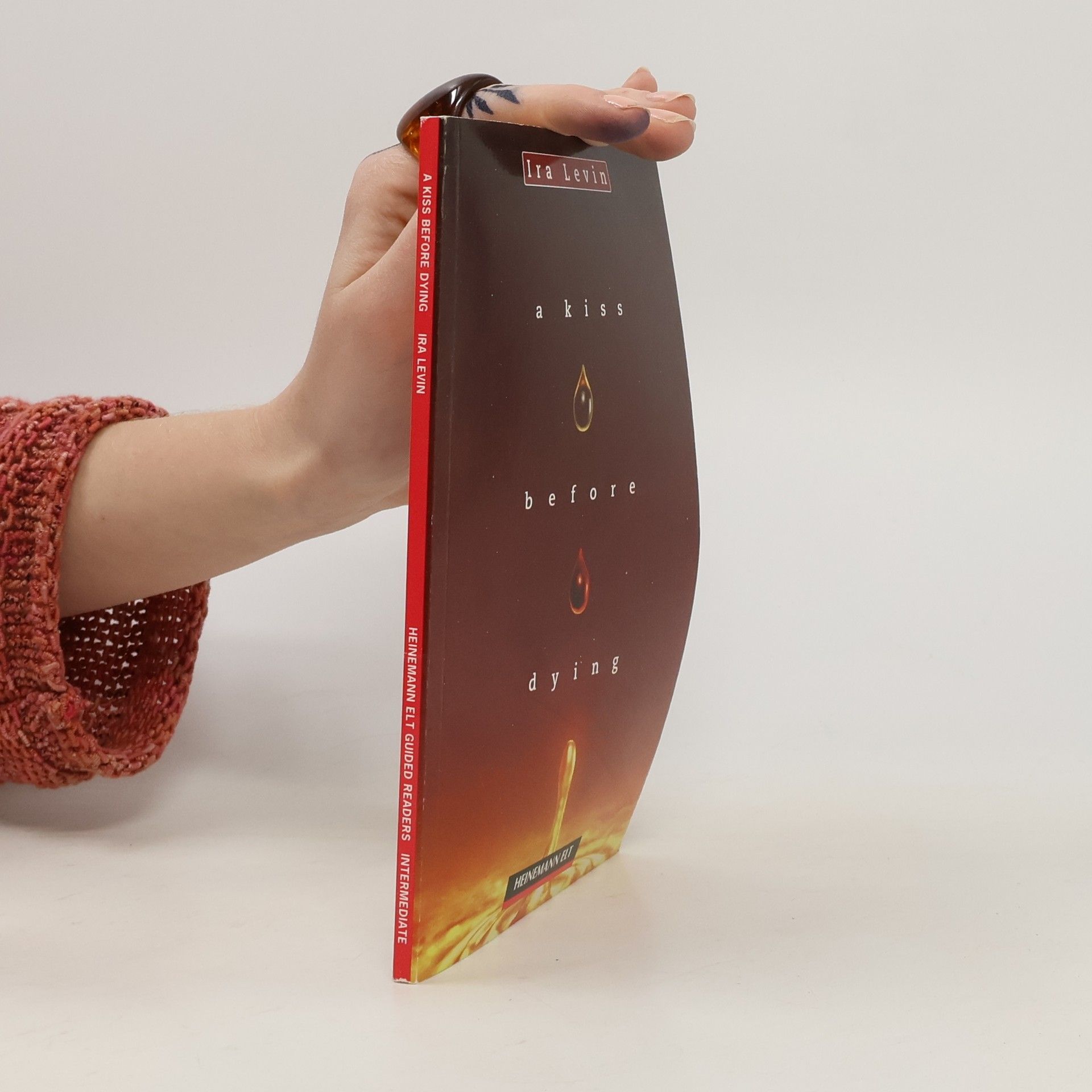 F. H. Cornish A Kiss Before Dying (Intermediate Level)