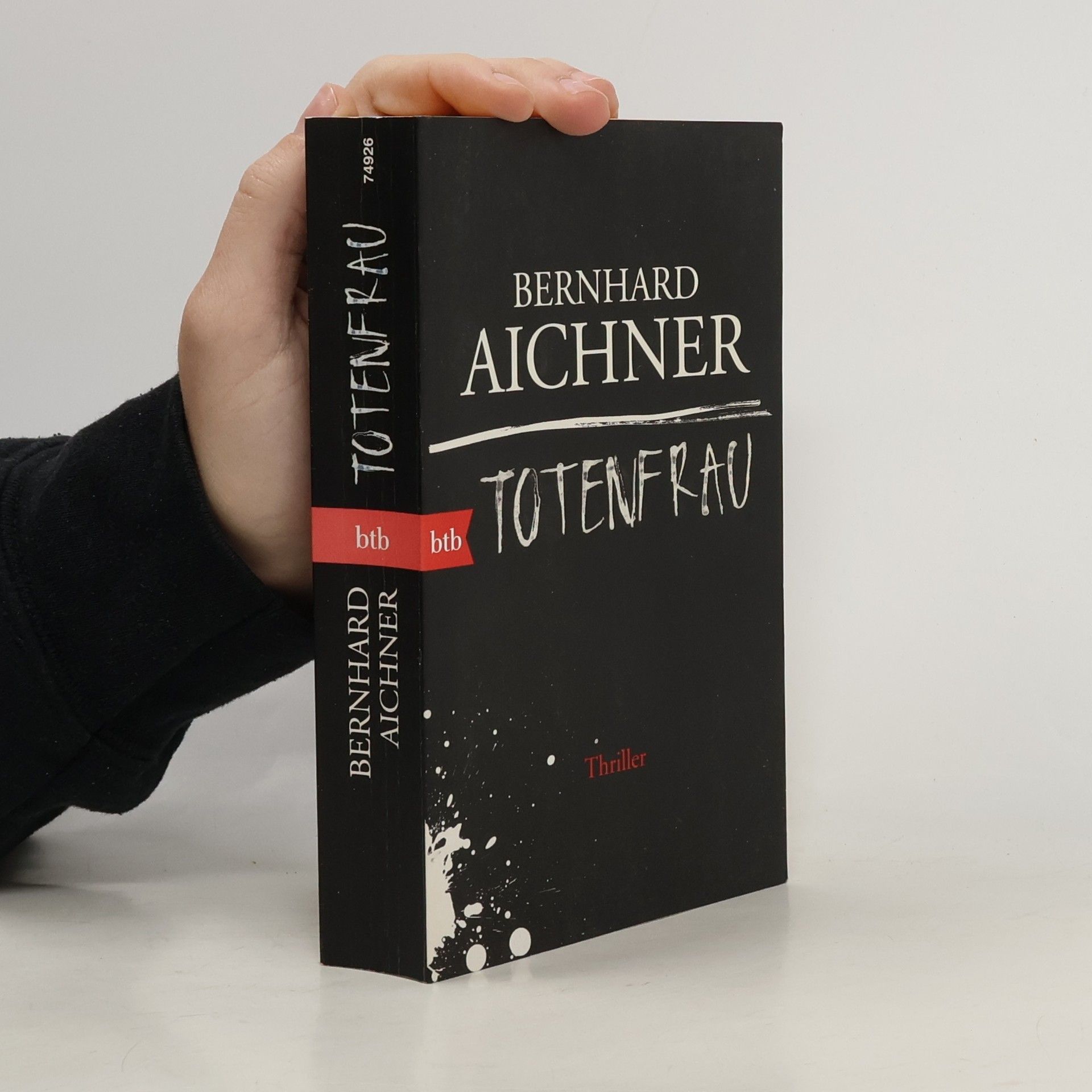 Bernhard Aichner Totenfrau