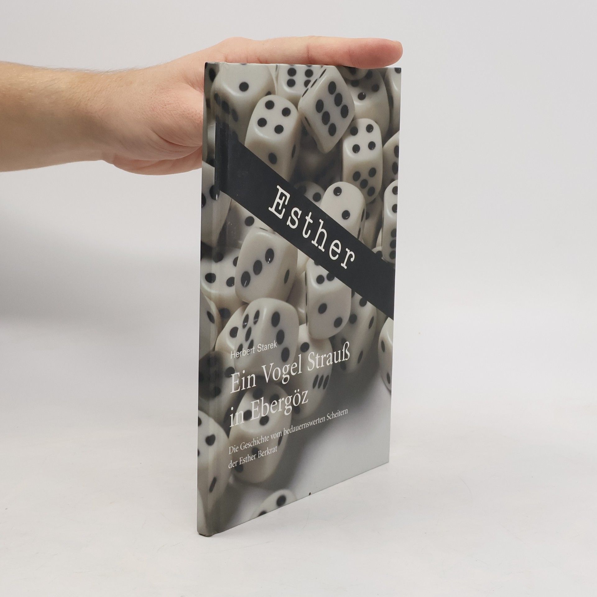 Ein Vogel Strauss in Ebergöz