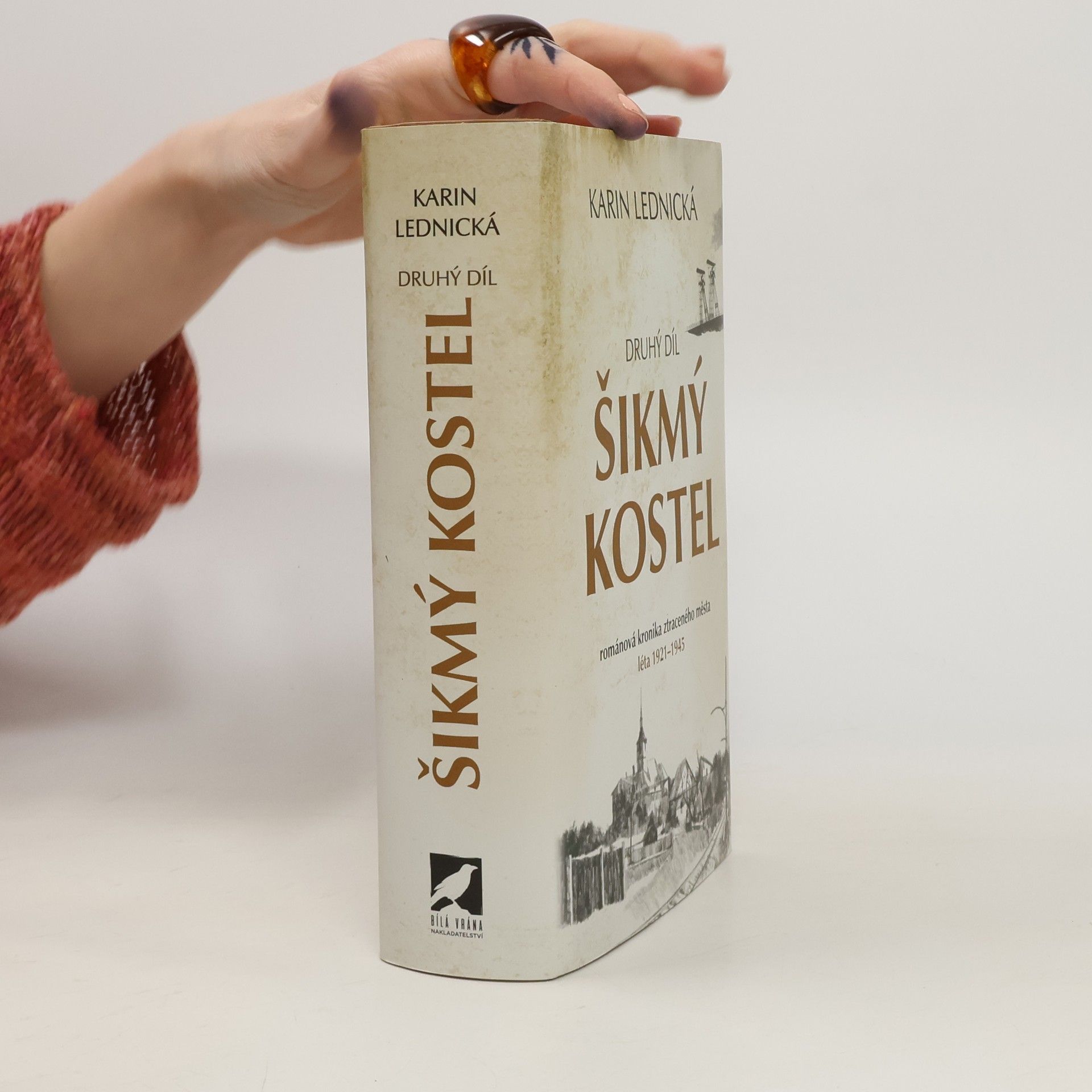 Karin Lednická Šikmý kostel 2