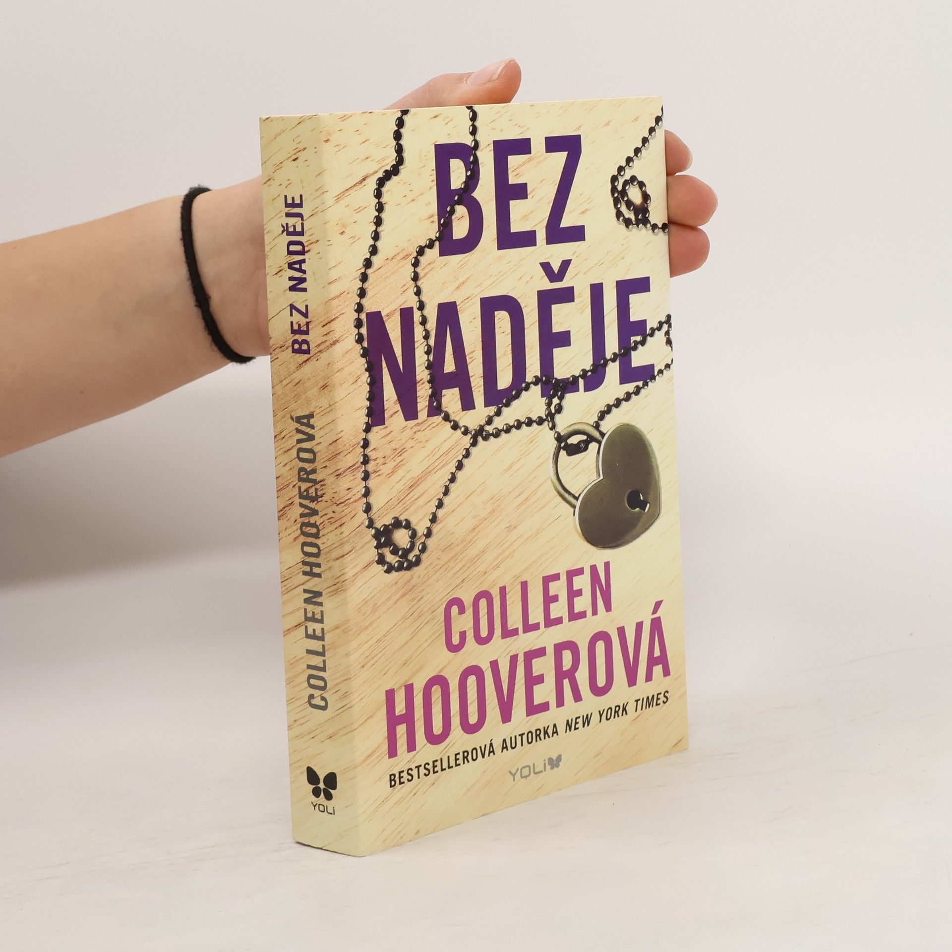 Colleen Hoover Bez naděje