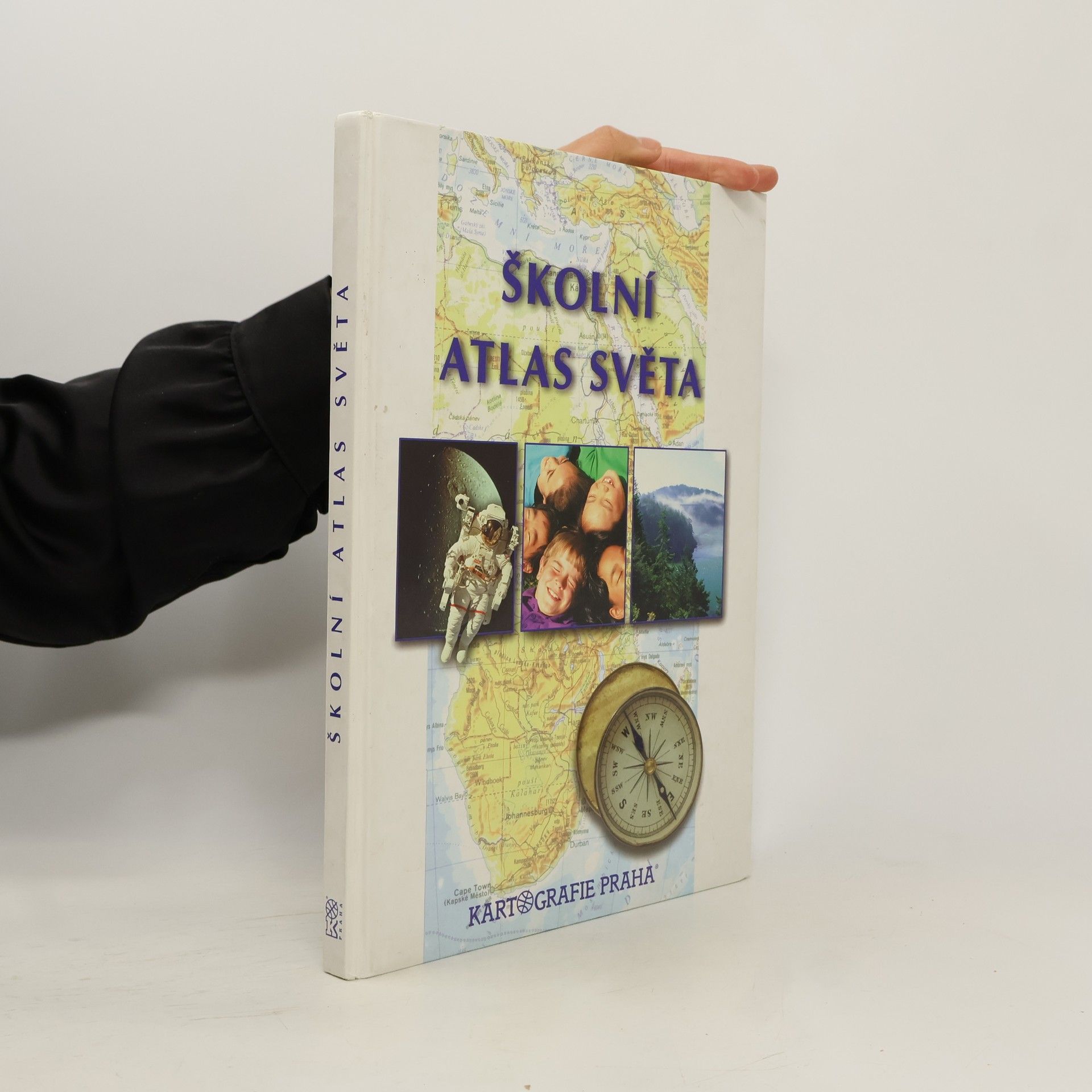 Autorenkollektiv Školní atlas světa