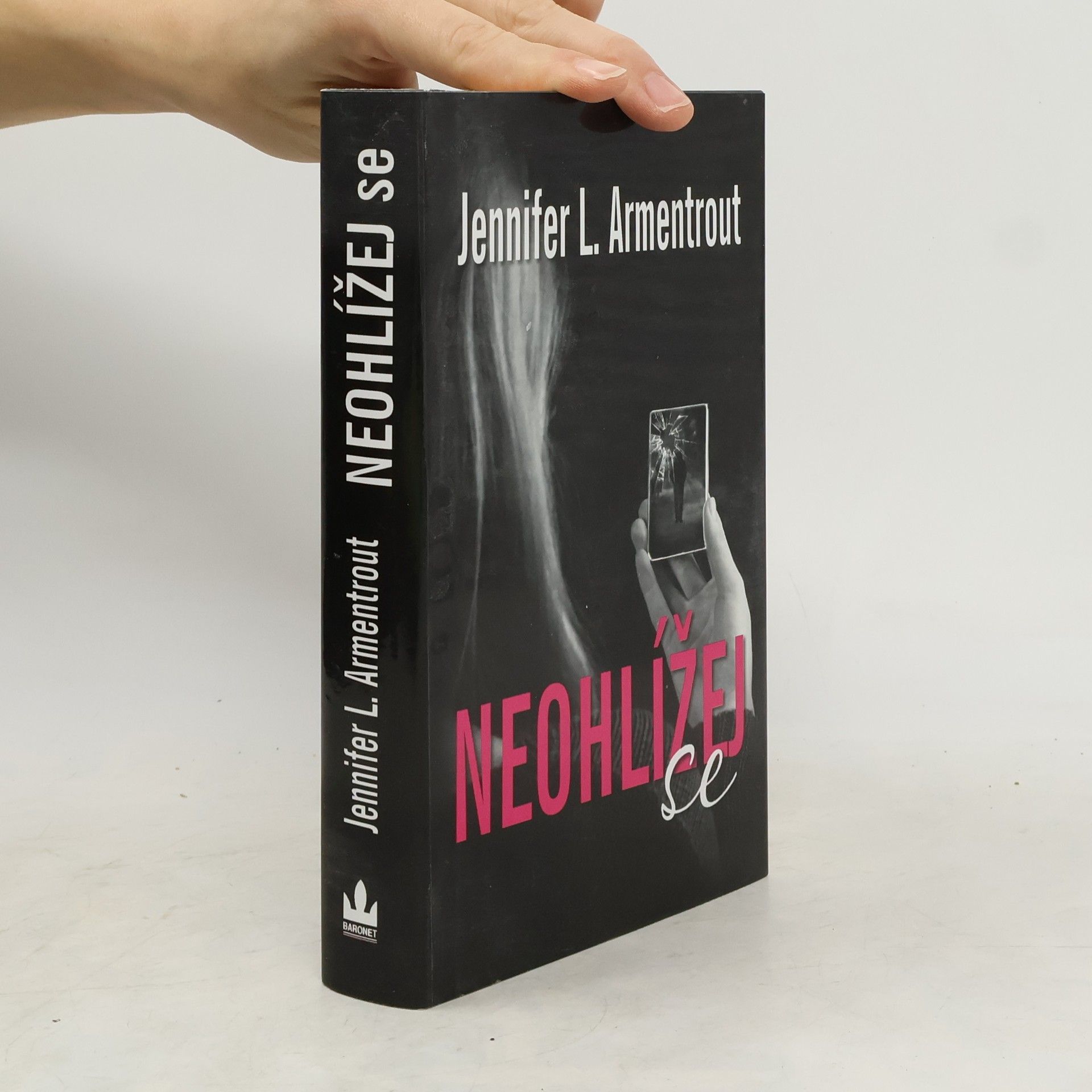 Jennifer L. Armentrout Neohlížej se