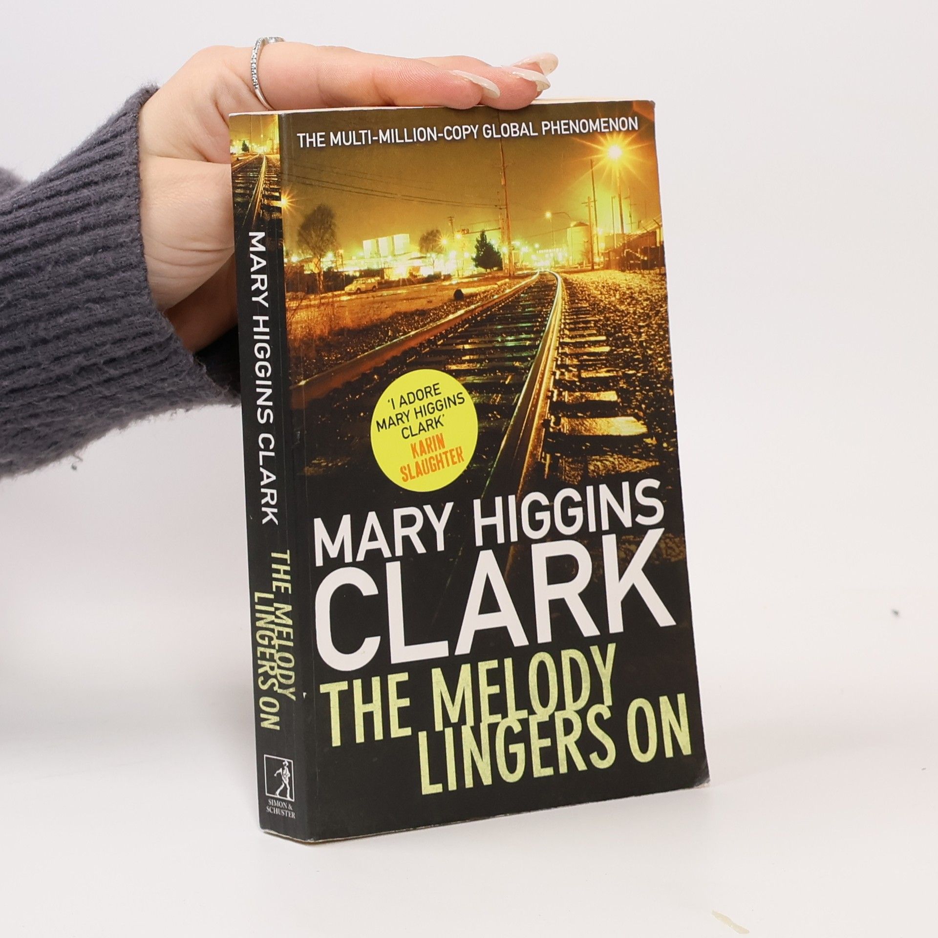 Mary Higgins Clark The Melody Lingers On