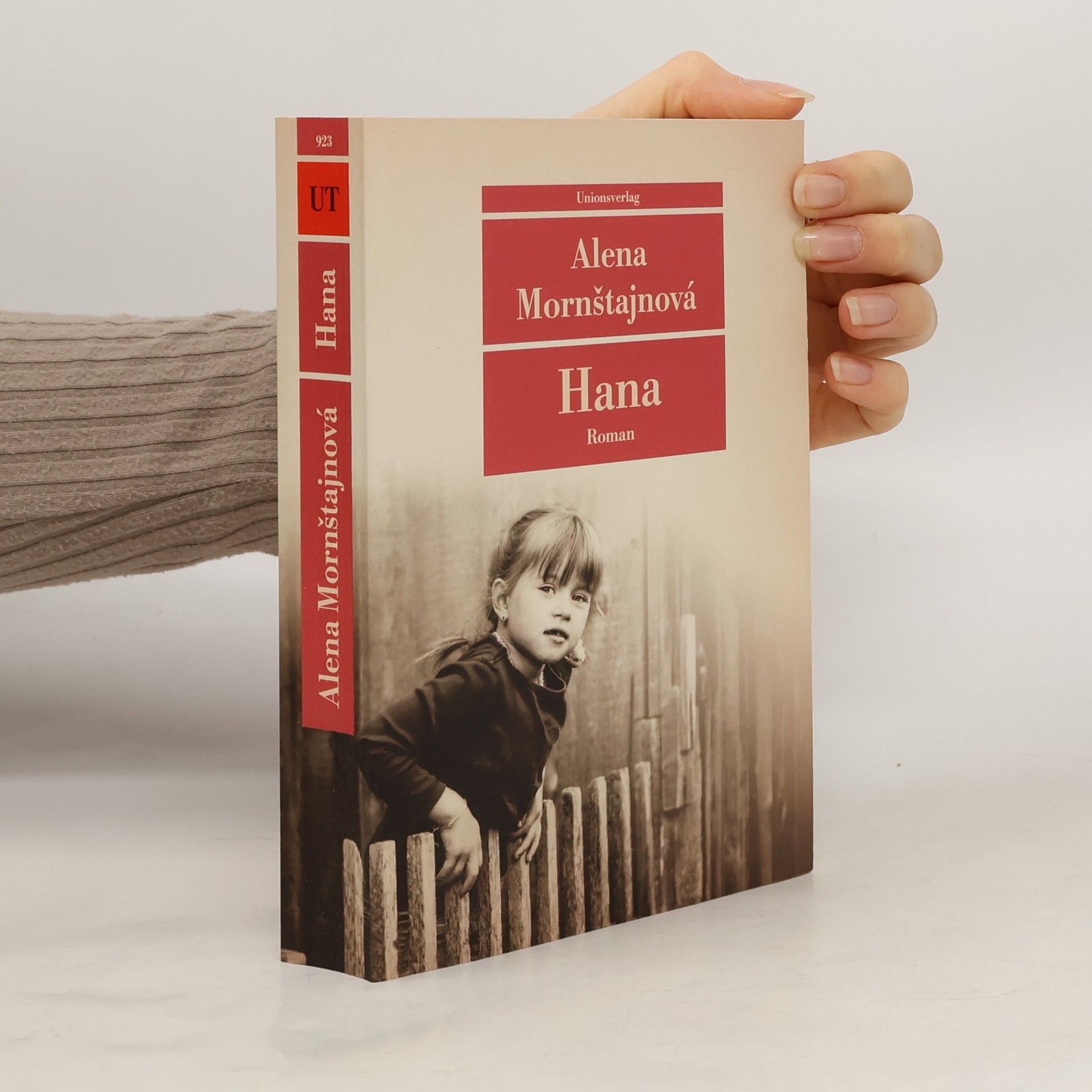 Alena Mornštajnová Hana