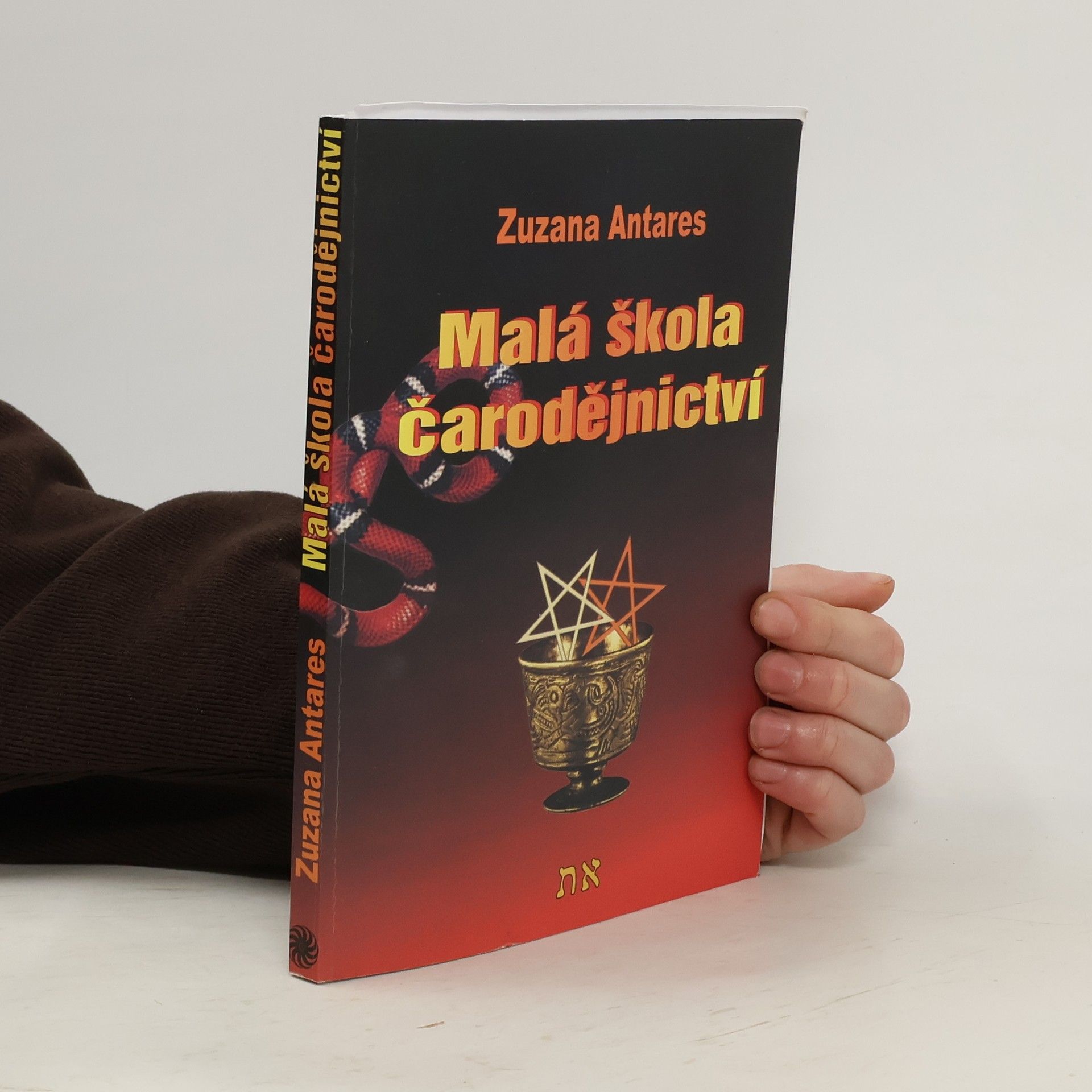 Zuzana Antares Malá škola čarodějnictví