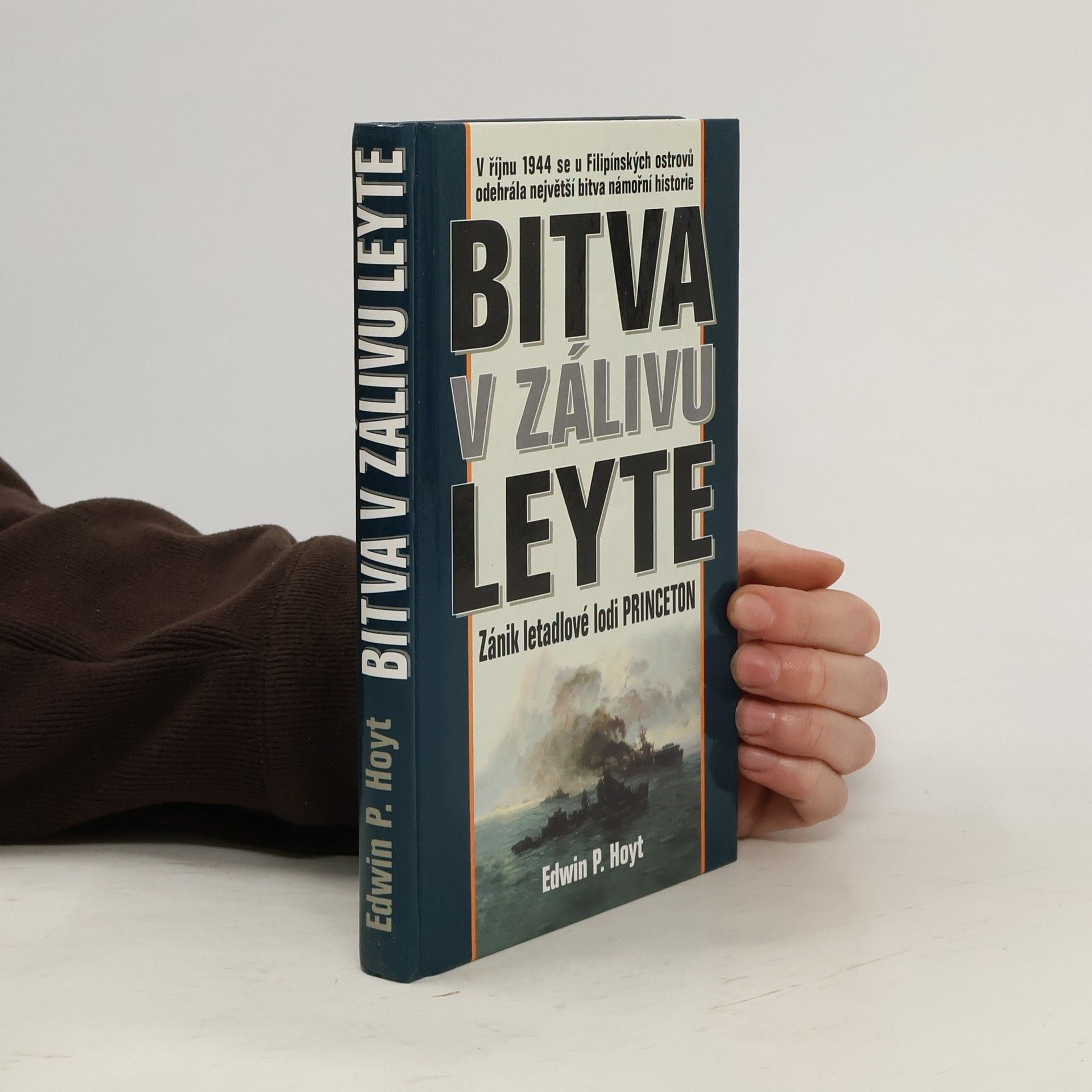 Edwin Palmer Hoyt Bitva v zálivu Leyte