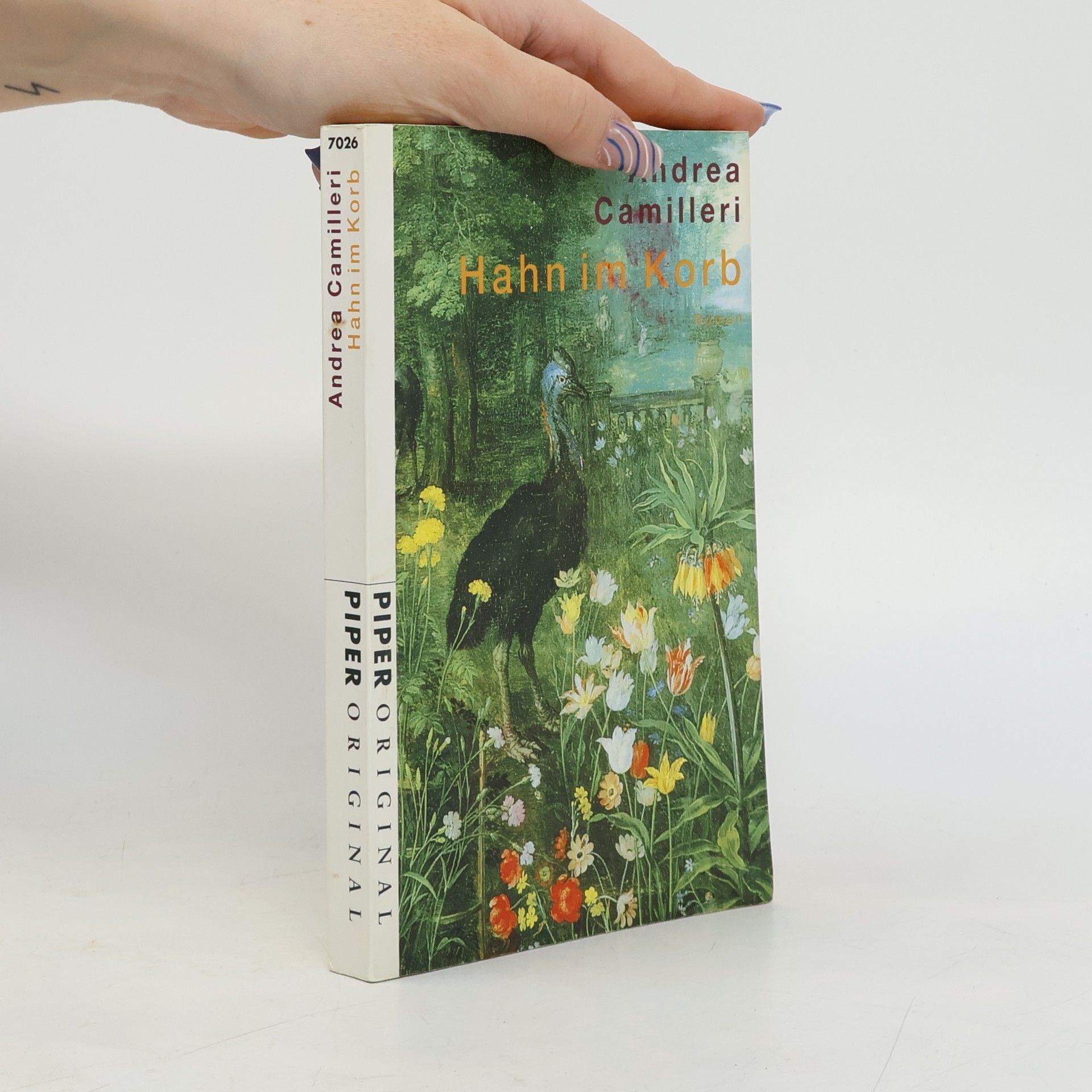 Andrea Camilleri Hahn im Korb