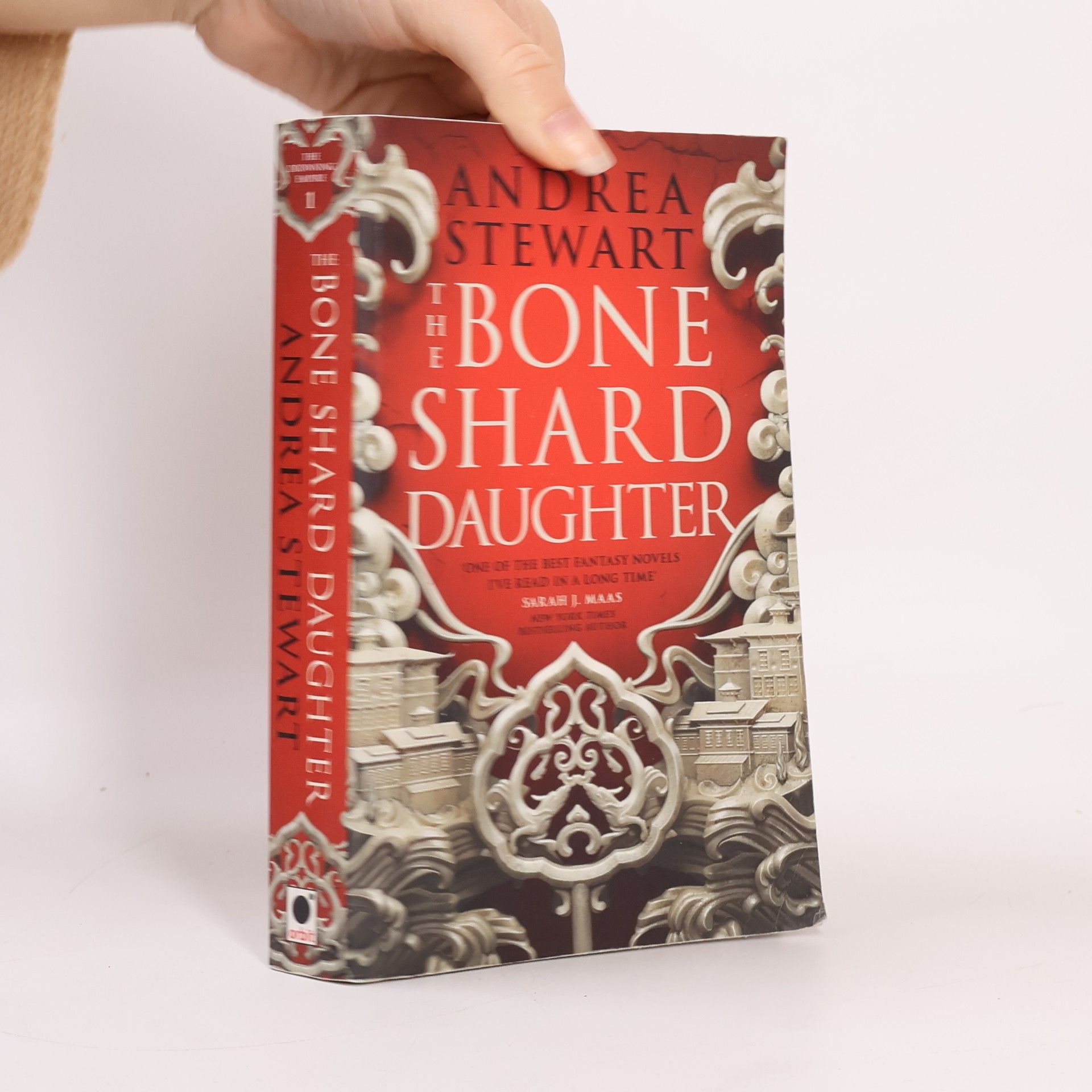 Andrea Stewart The Bone Shard Daughter