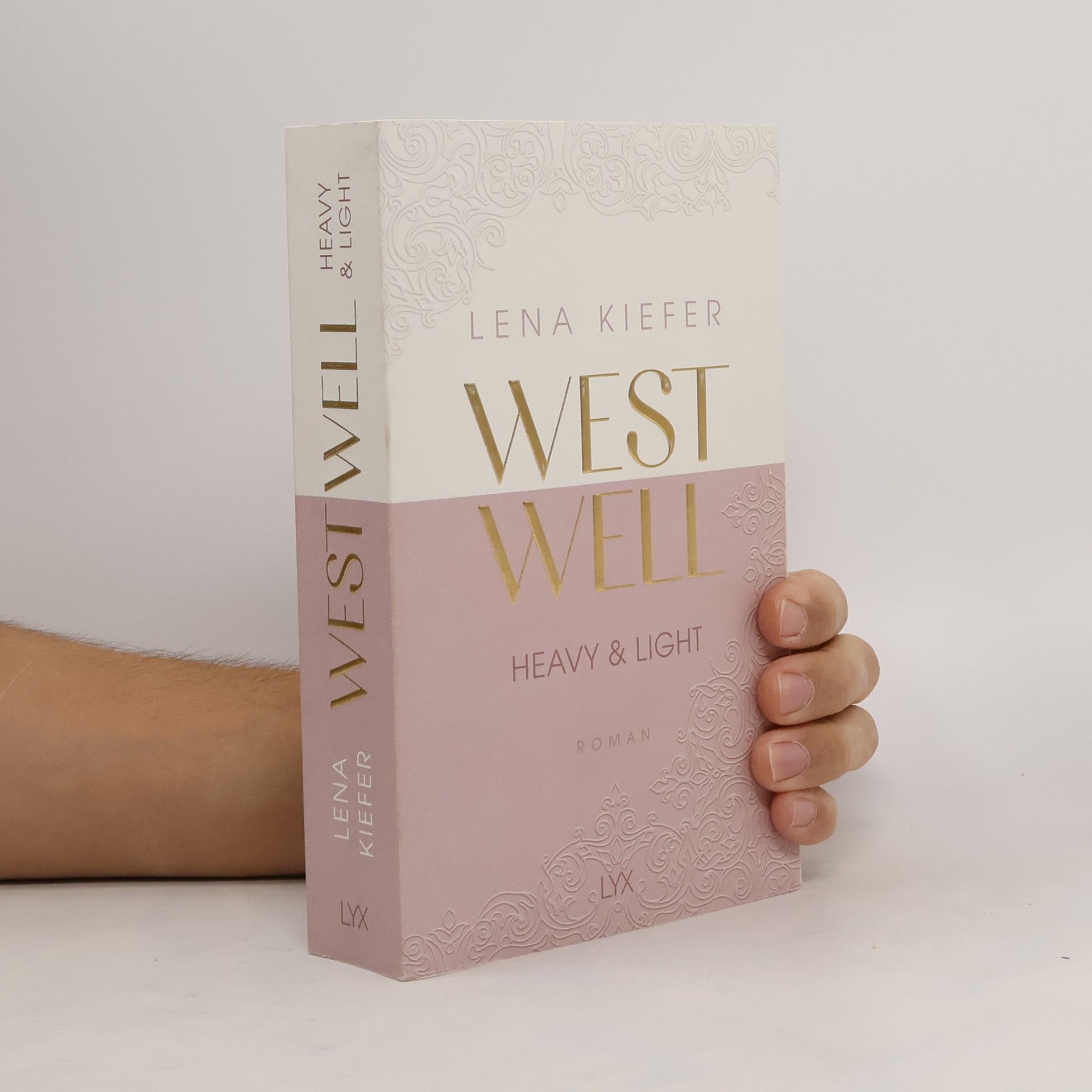 Lena Kiefer Westwell. Heavy & Light