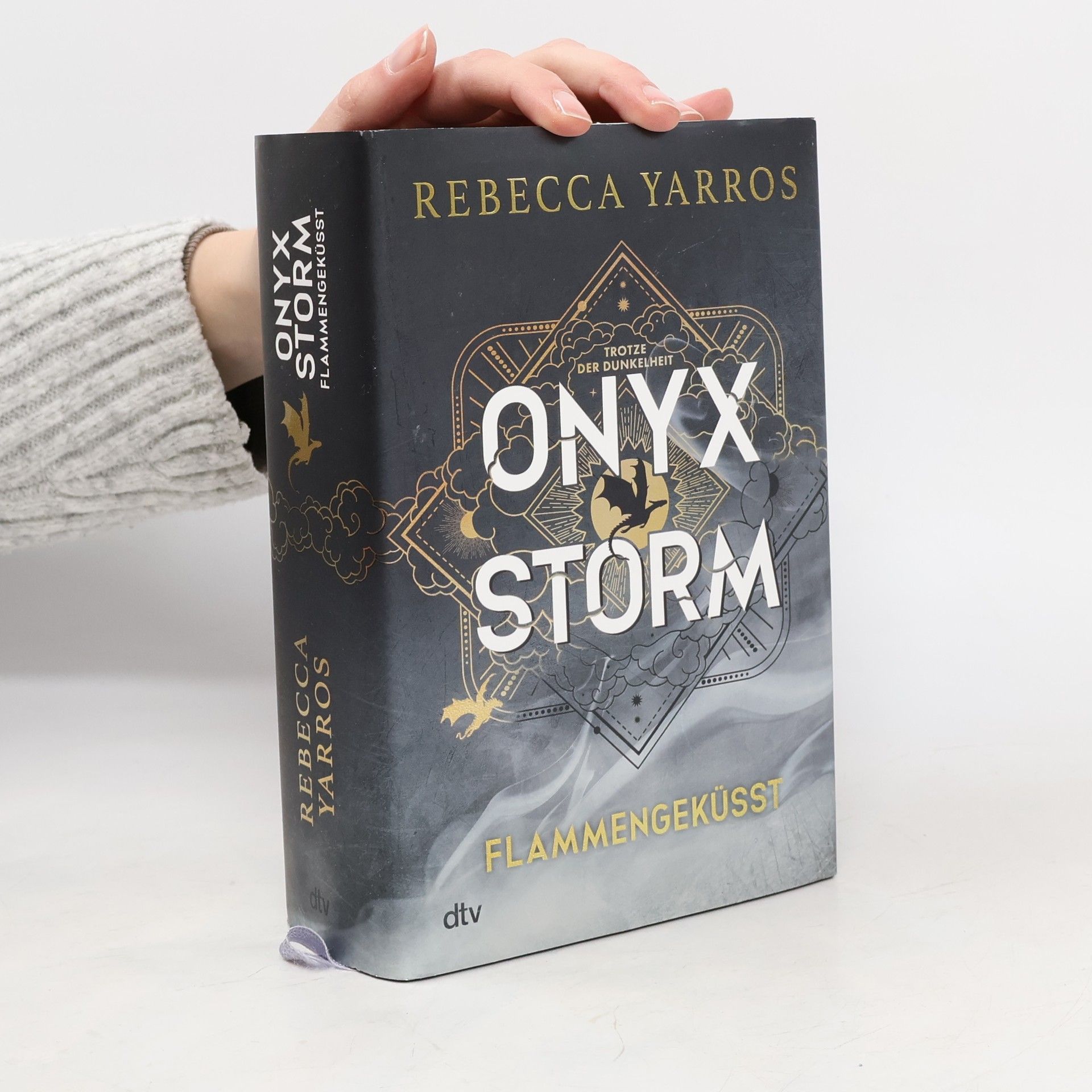 Rebecca Yarros Onyx Storm - Flammengeküsst - Deluxe-Ausgabe mit Farbschnitt