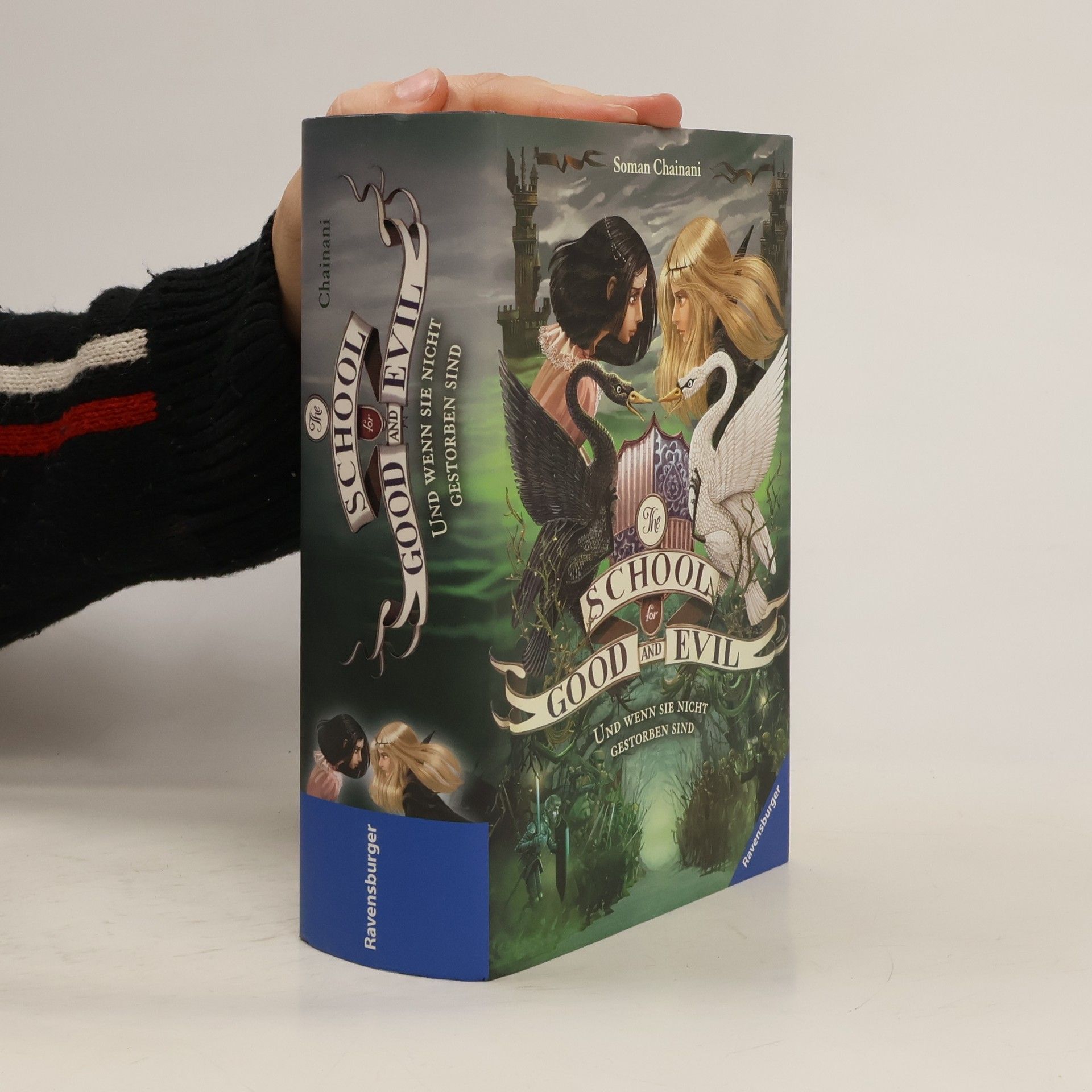 The School for Good and Evil 3