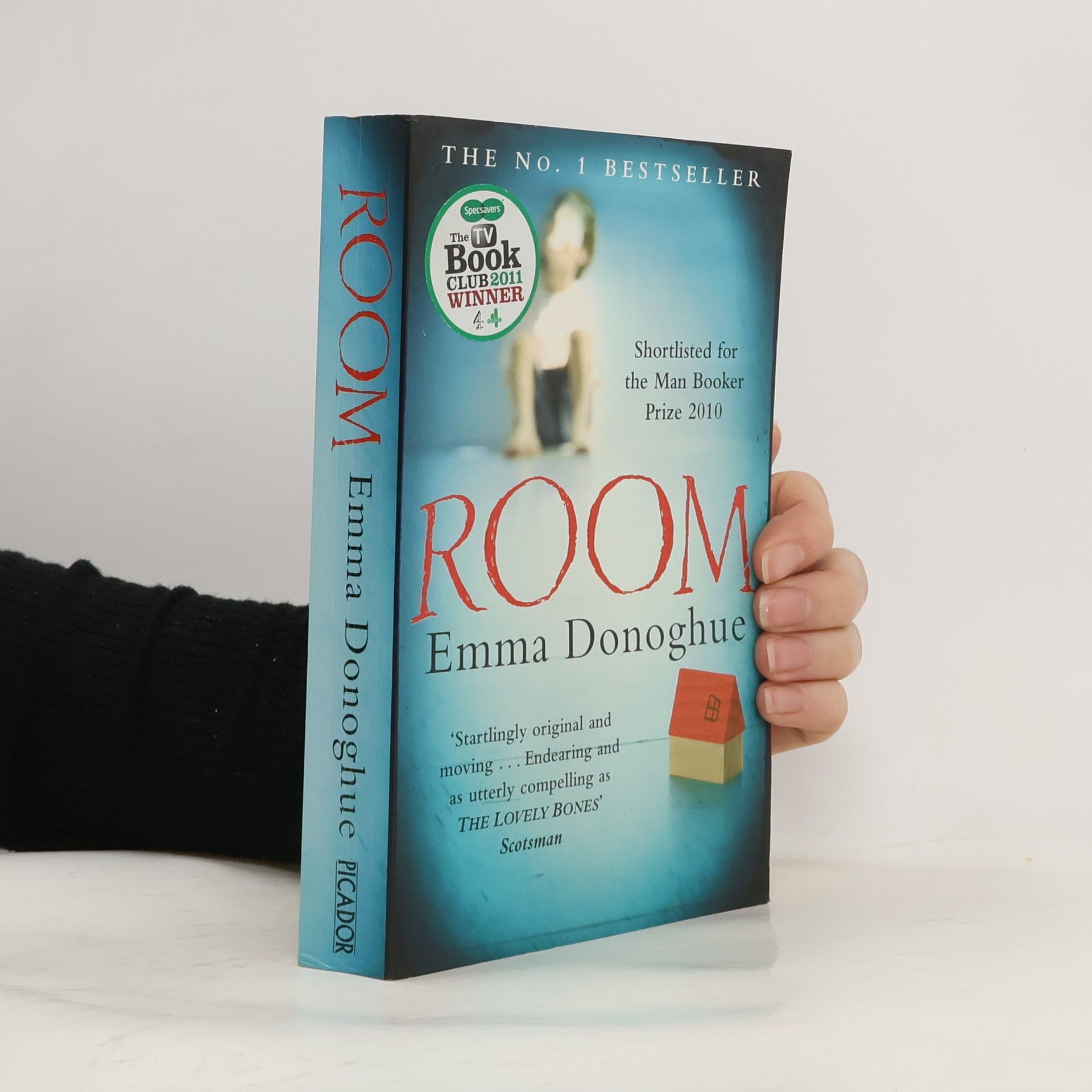 Emma Donoghue Room