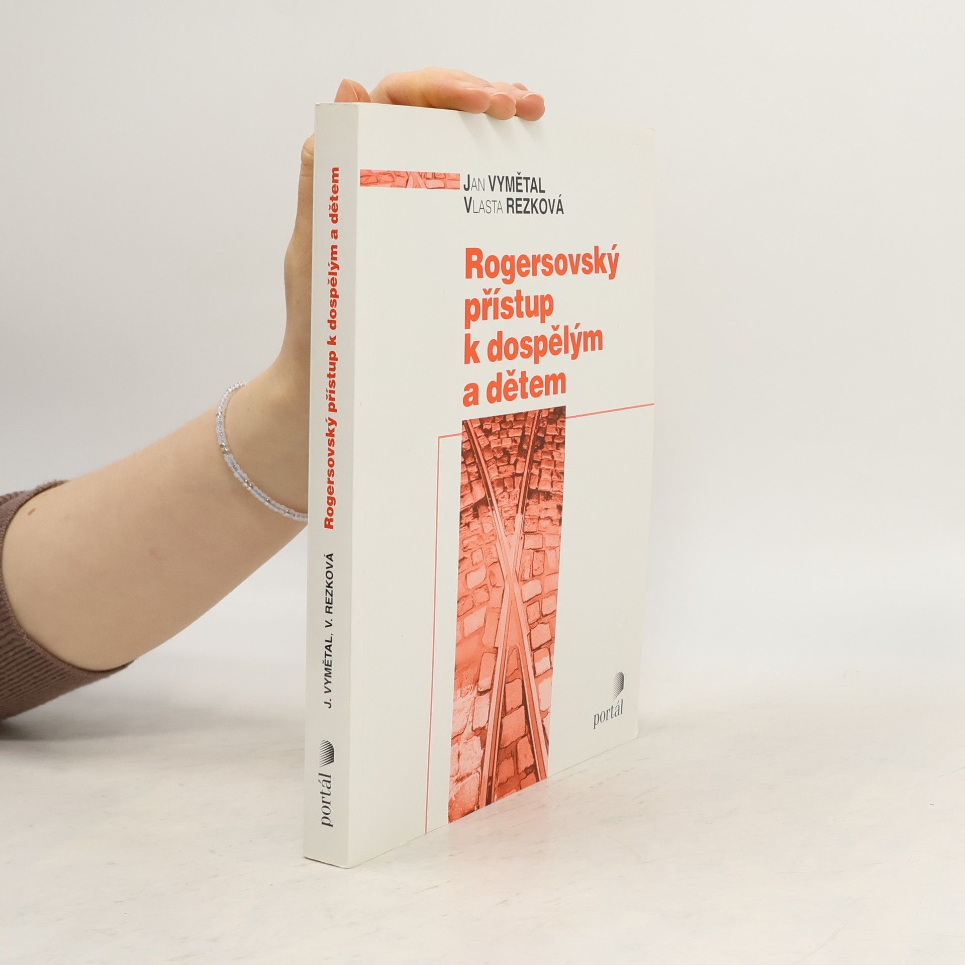 Rogersovský přístup k dospělým a dětem