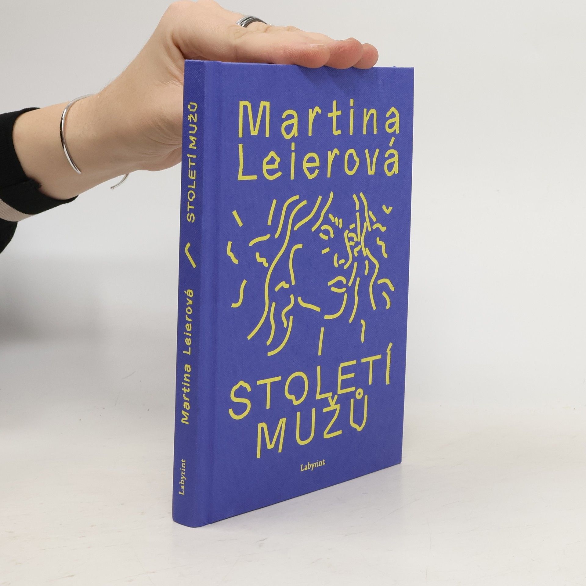 Martina Leierová Století mužů