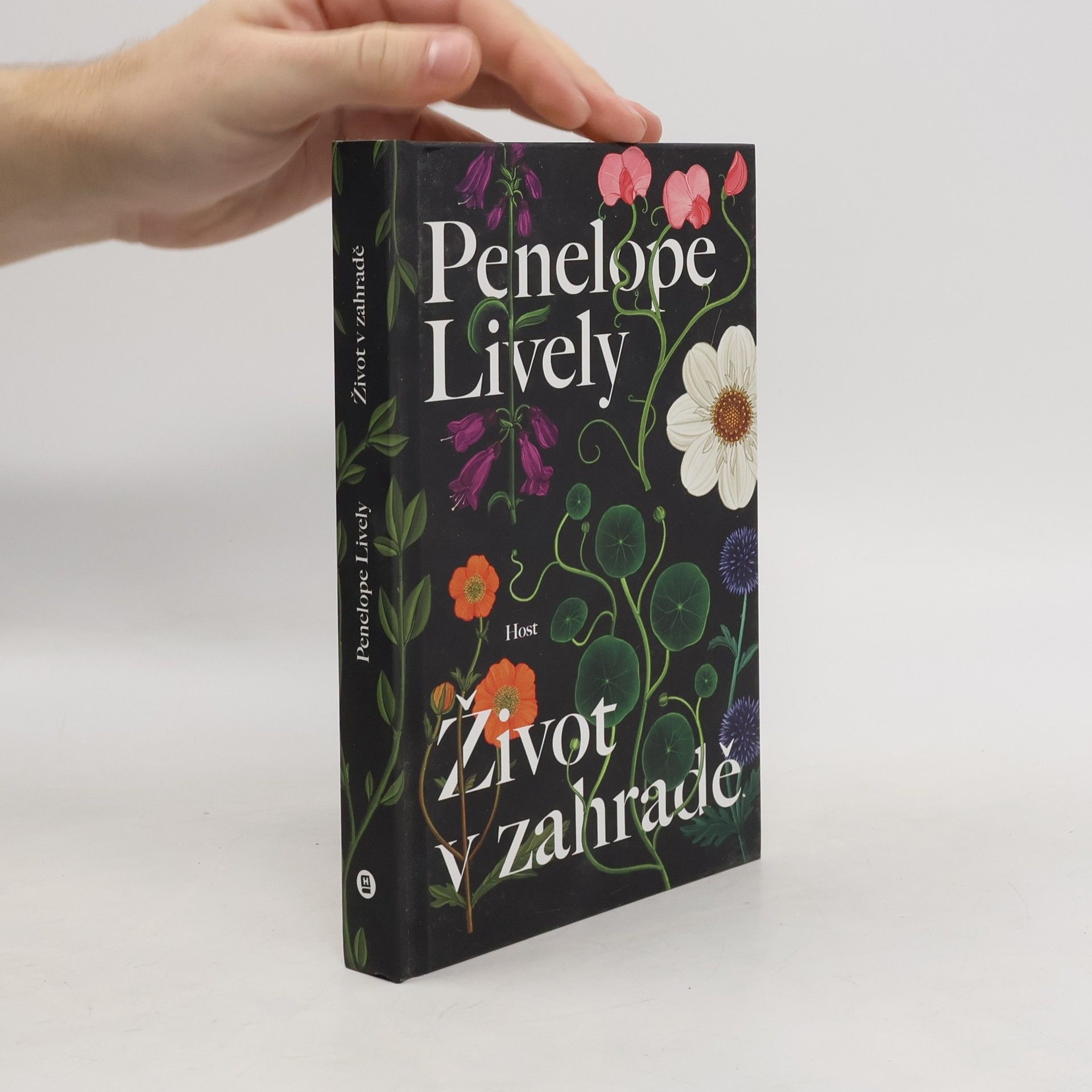 Penelope Lively Život v zahradě